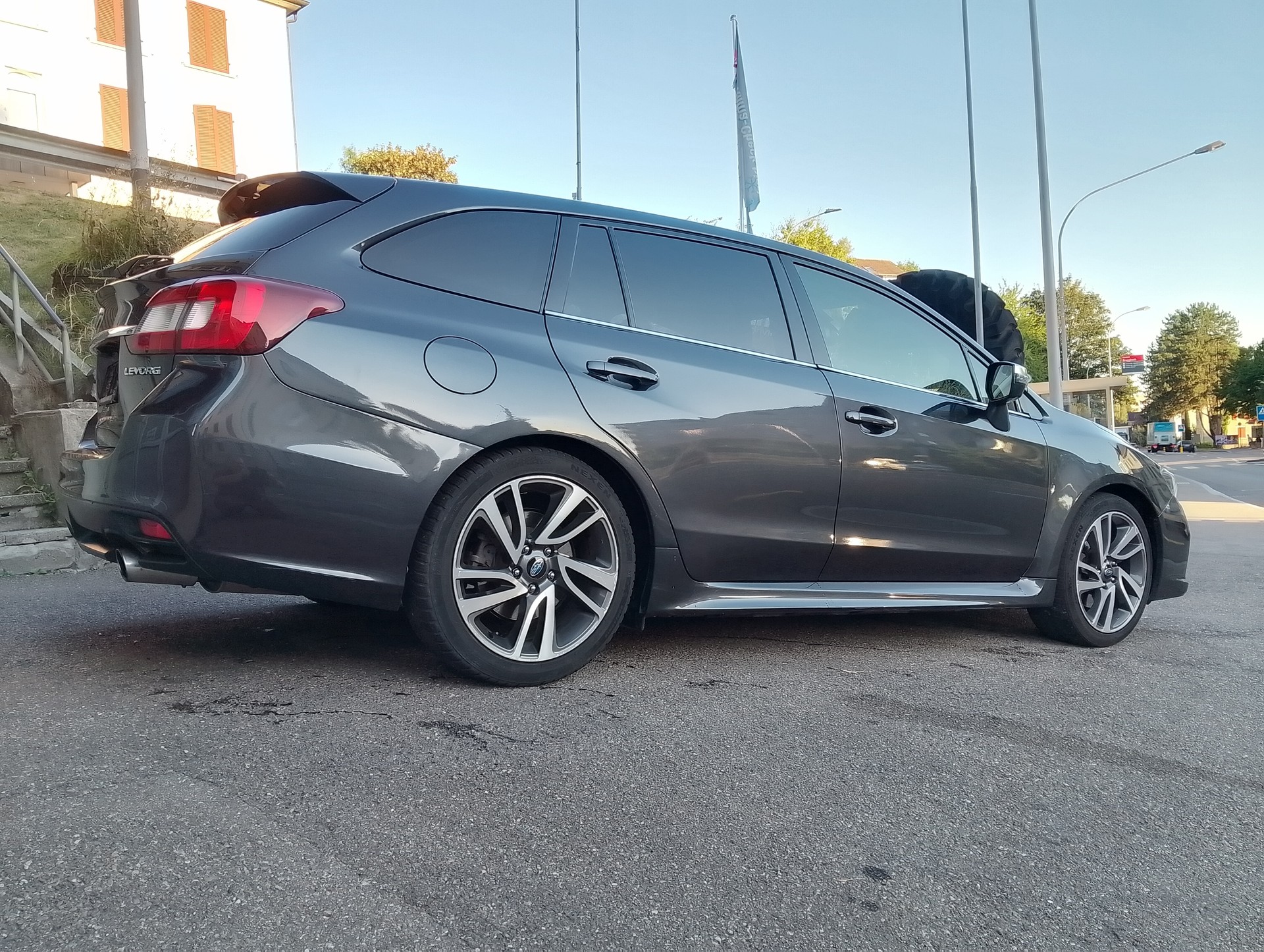 SUBARU Levorg 1.6DIT Luxury S AWD Lineartronic-image-9