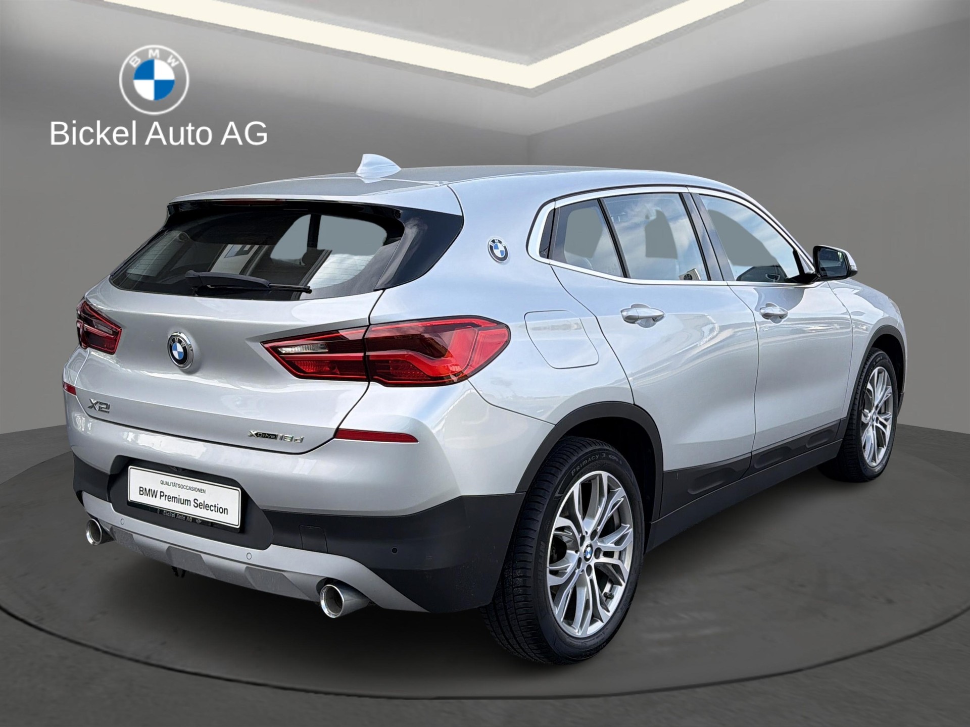 BMW X2 xDrive18d-showroom-element-2