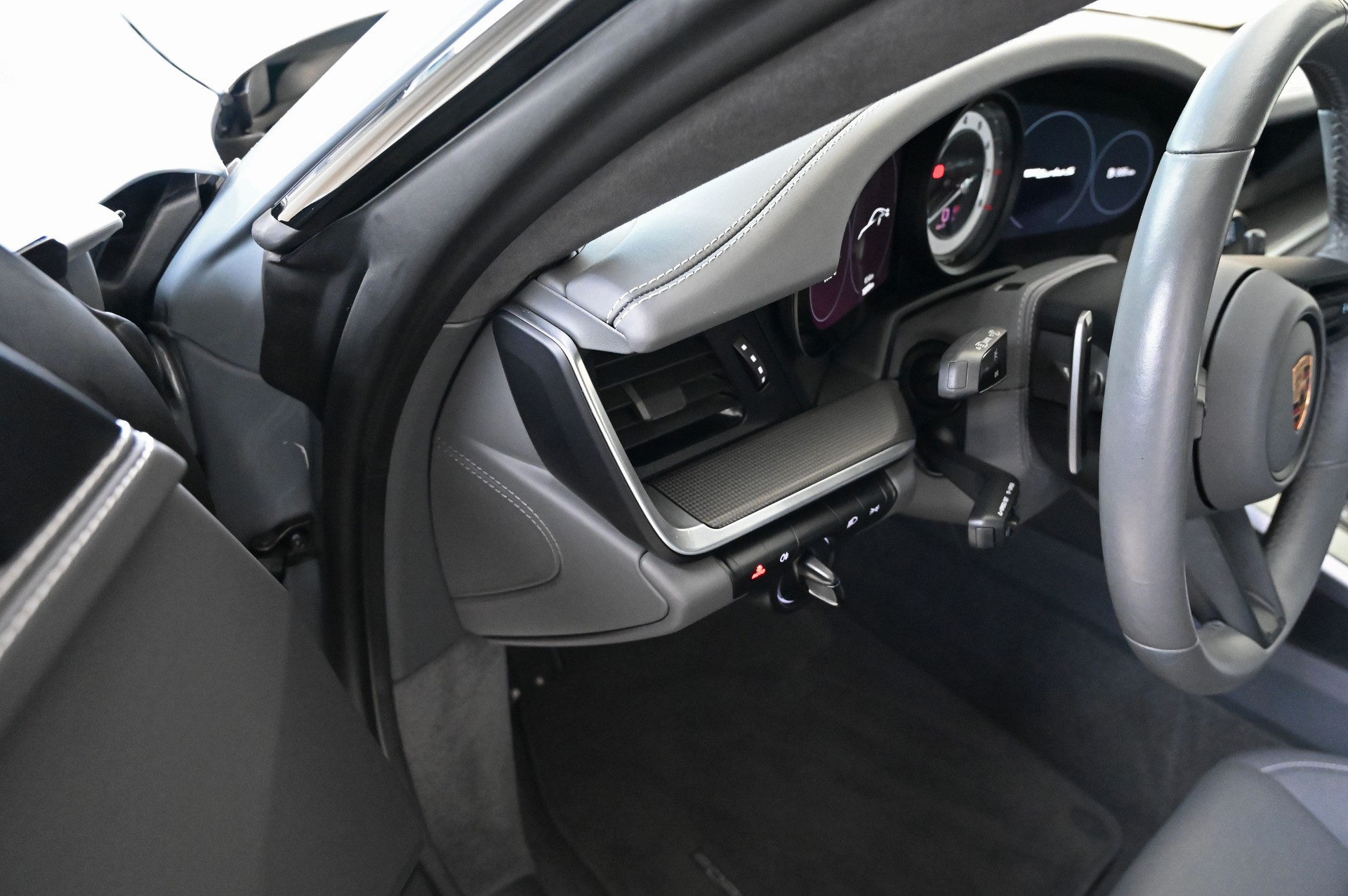 PORSCHE 911 Turbo S PDK-image-14