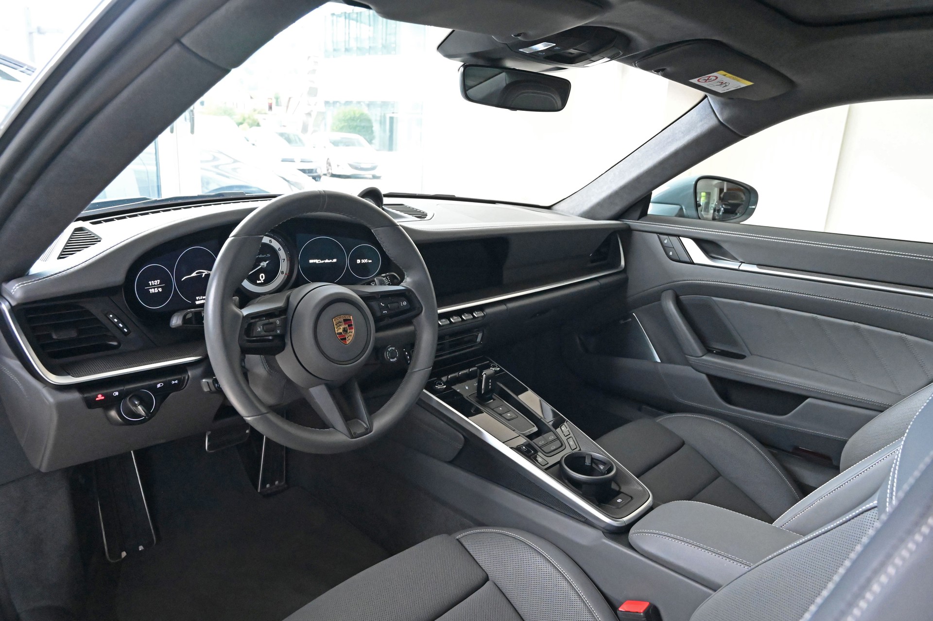 PORSCHE 911 Turbo S PDK-image-12