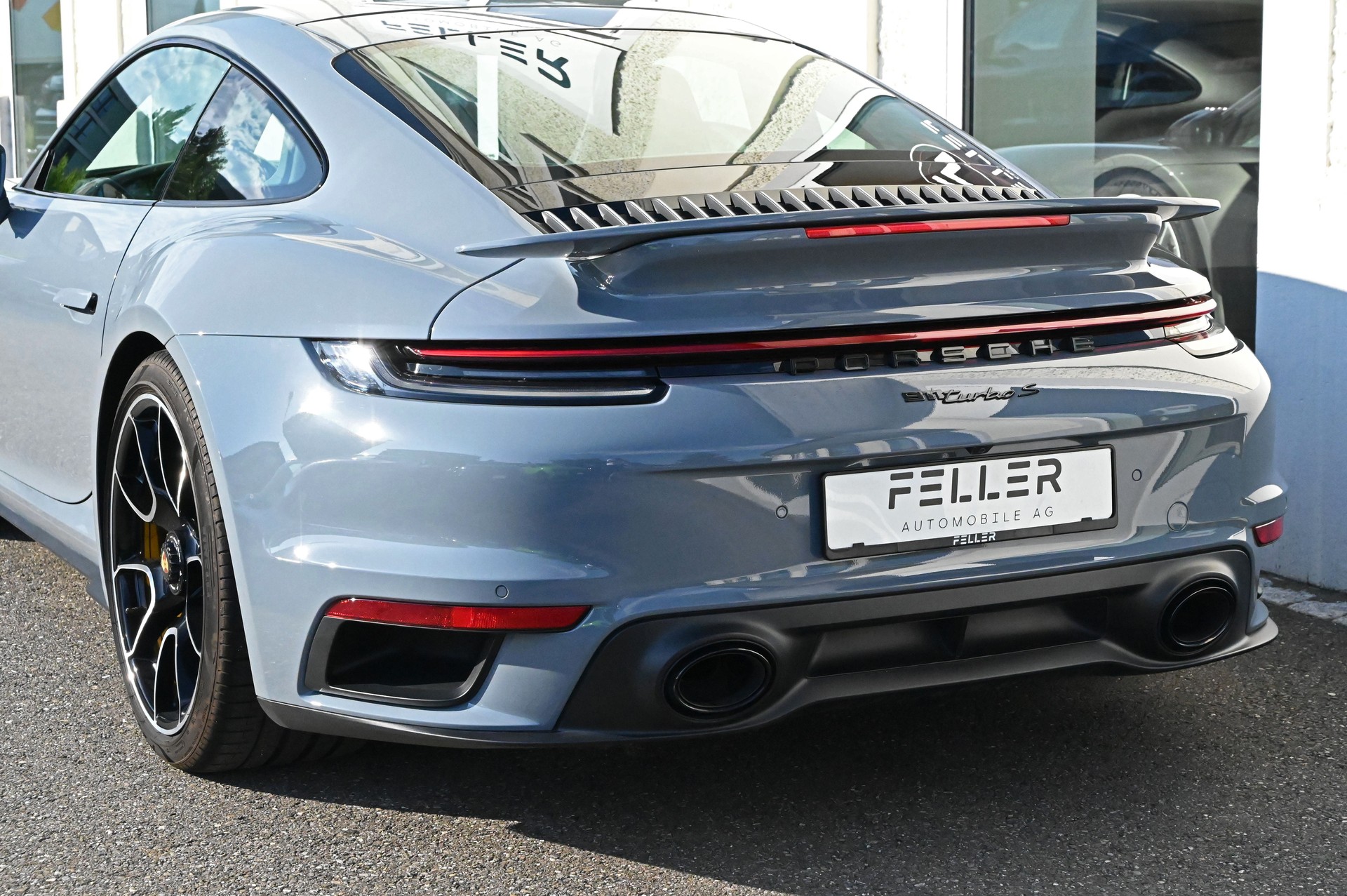PORSCHE 911 Turbo S PDK-image-9