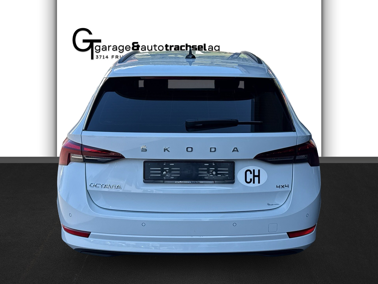SKODA Octavia Combi 2.0 TSI Ambition DSG 4x4-showroom-element-3