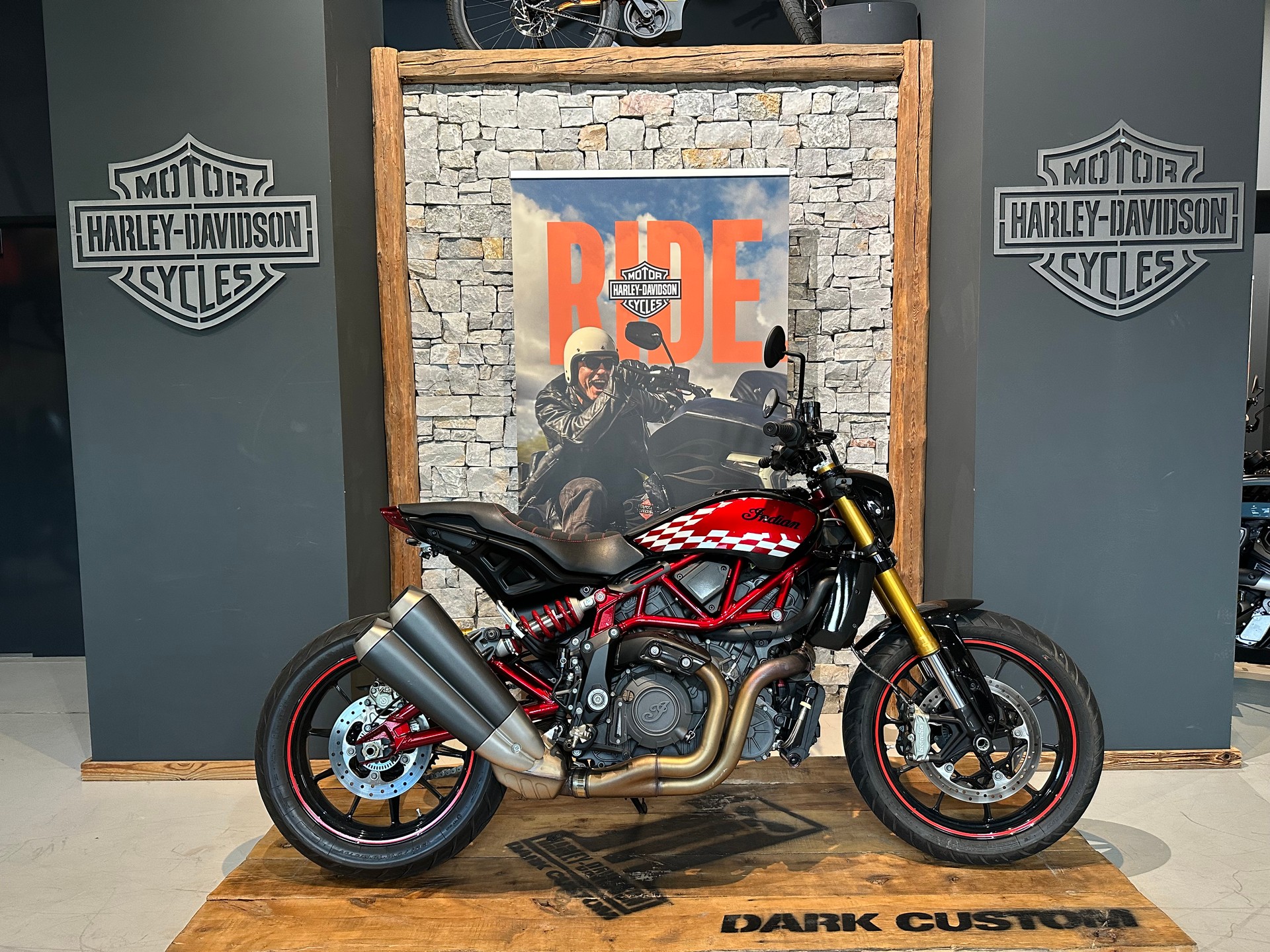 INDIAN 1200 S Race Réplica-image-0