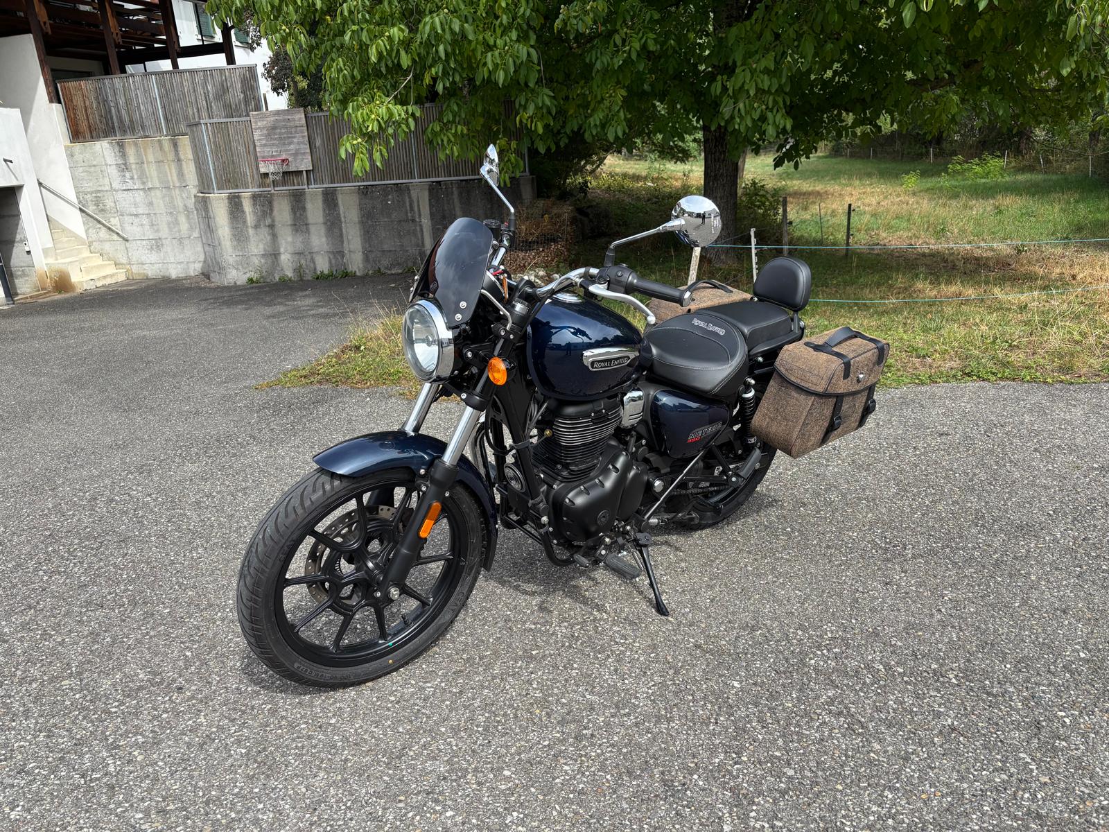 ROYAL ENFIELD Meteor Stellar-image-3