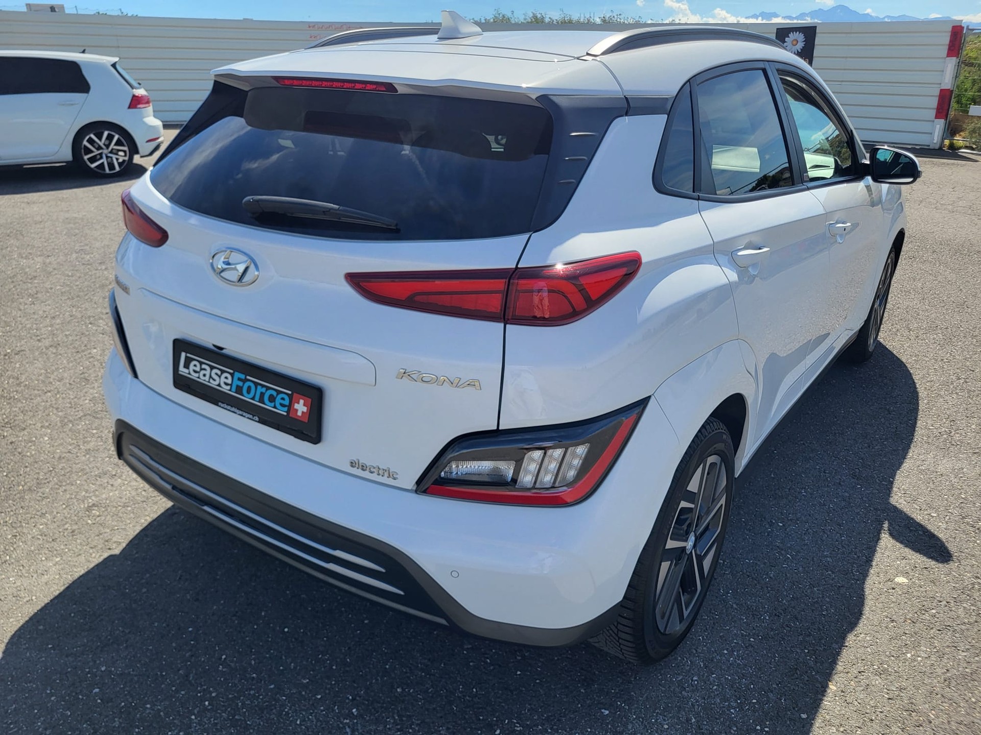 HYUNDAI Kona EV Amplia-image-12