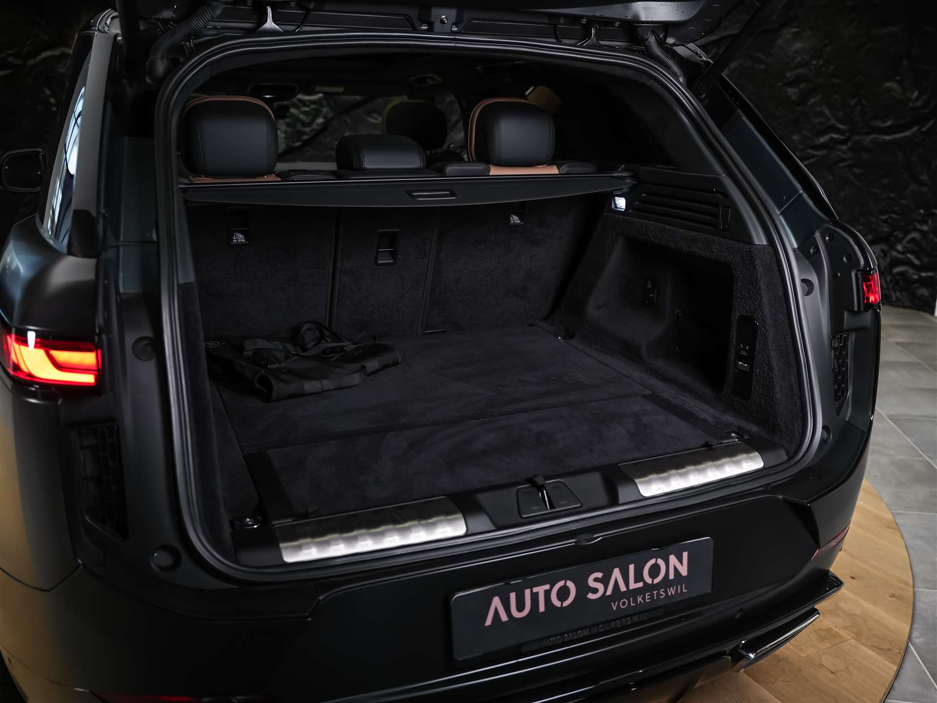 LAND ROVER Range Rover Sport P510e 3.0 Si6 PHEV Autobiography Automatic *24" Felgen*Massage*Panorama*Sitzbelüftung*Head-Up*Luftfederung*-image-45