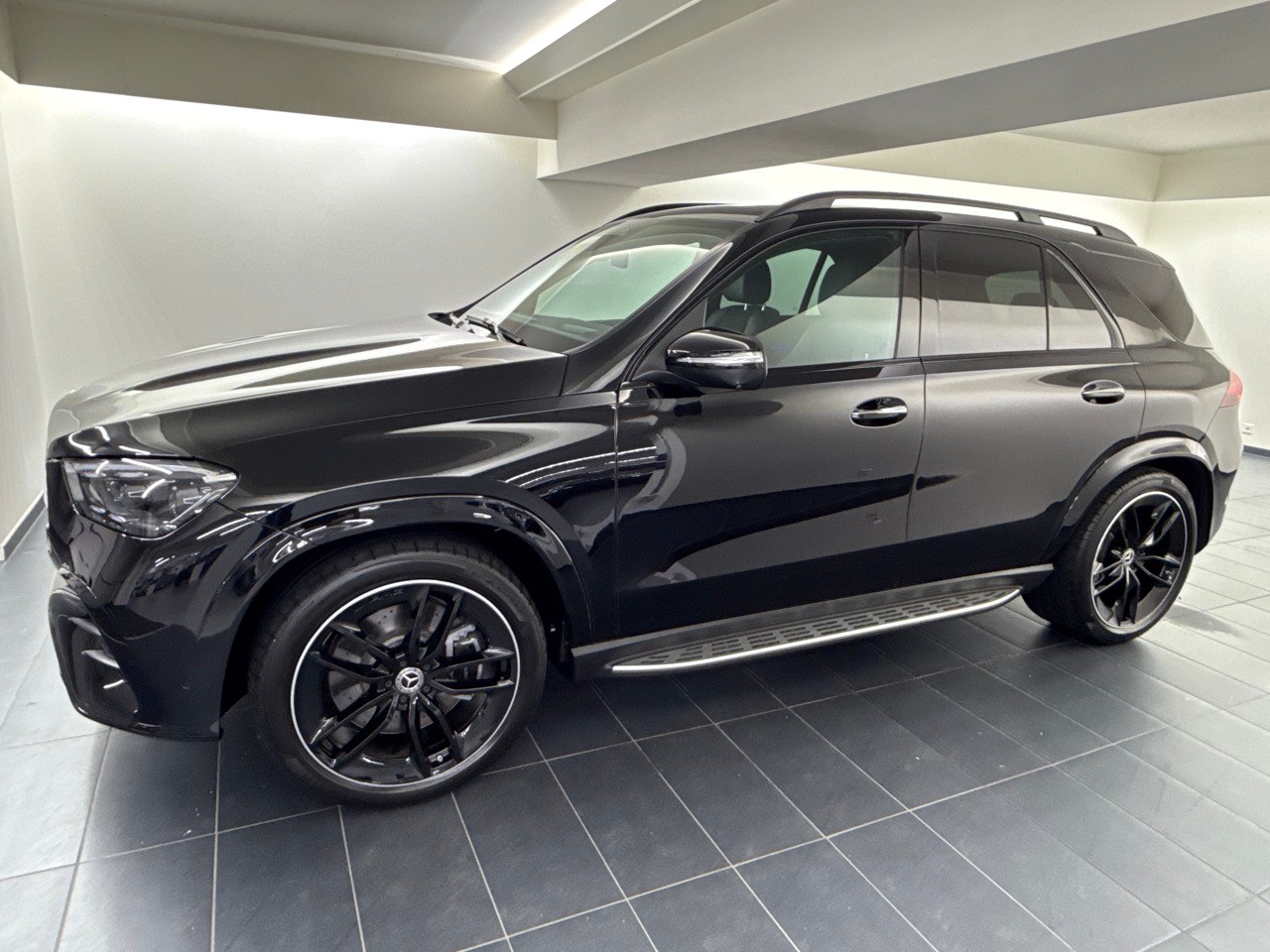 MERCEDES-BENZ GLE 450 d 4Matic 9G-Tronic-image-17