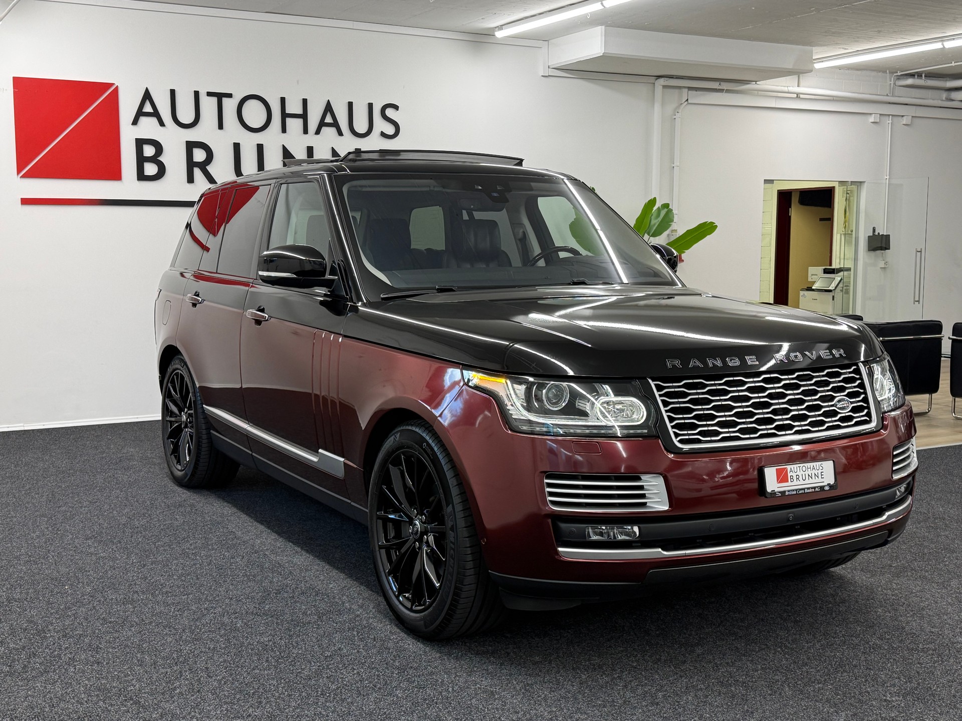 LAND ROVER Range Rover 3.0 TDV6 Autobiography Automatic-showroom-element-2