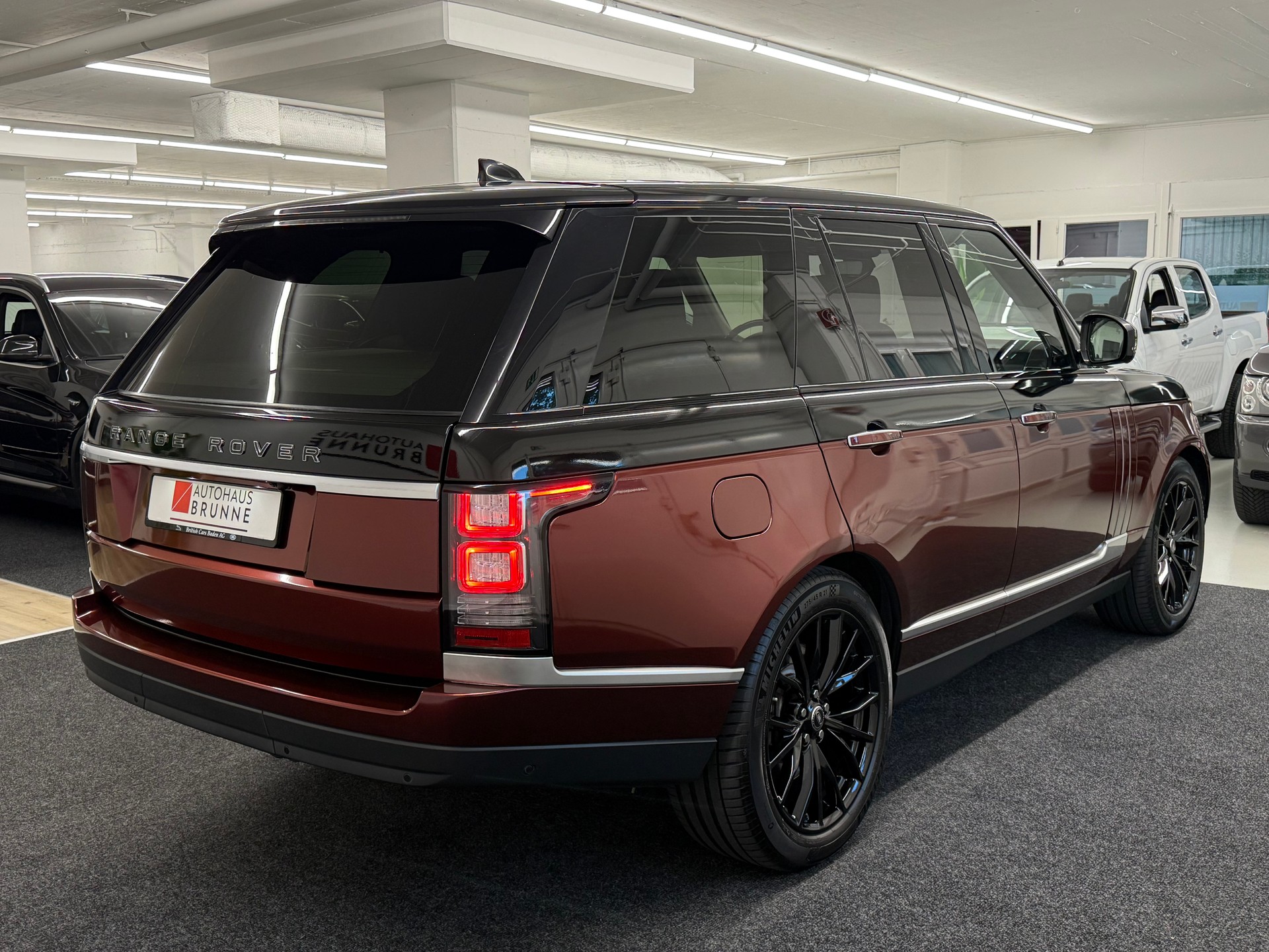 LAND ROVER Range Rover 3.0 TDV6 Autobiography Automatic-showroom-element-3