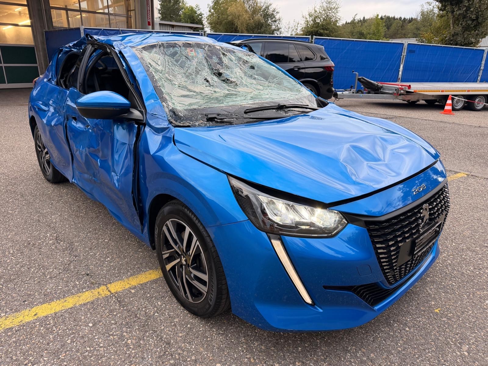 PEUGEOT 208 1.2 PureTech Allure Pack EAT8-image-5