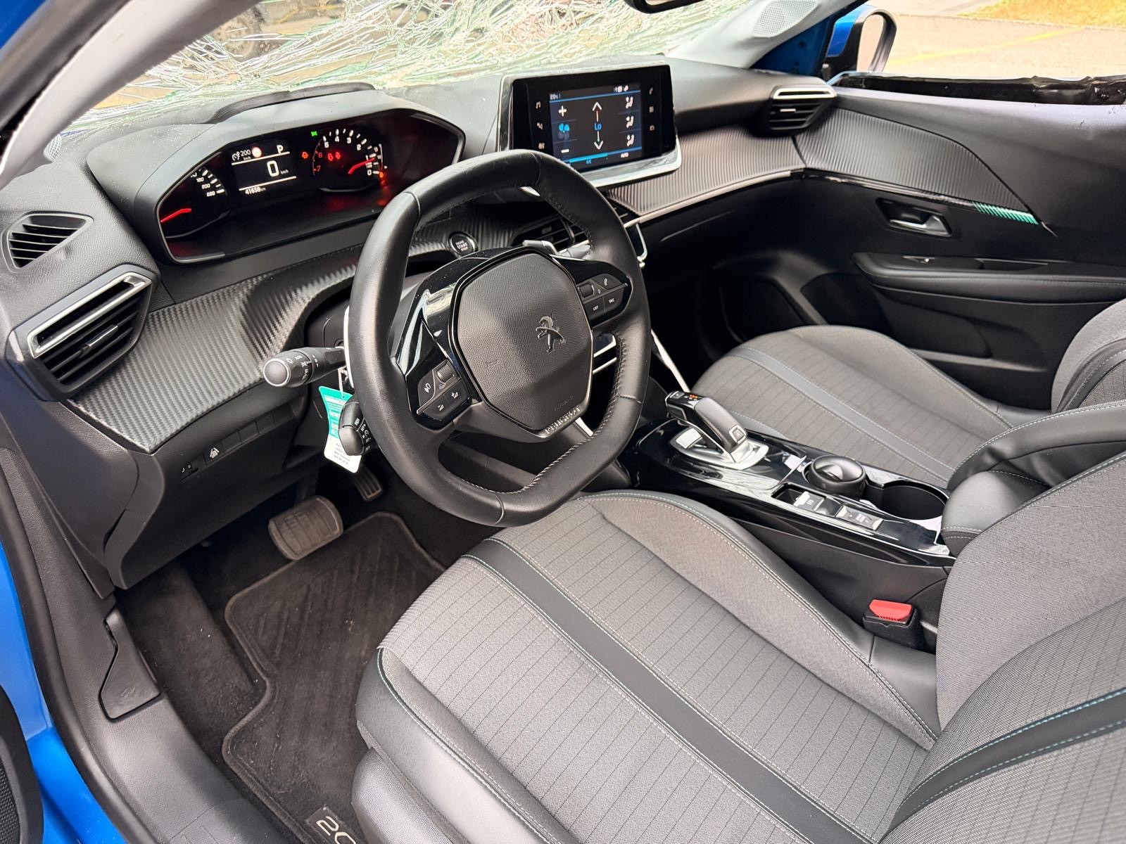 PEUGEOT 208 1.2 PureTech Allure Pack EAT8-image-10