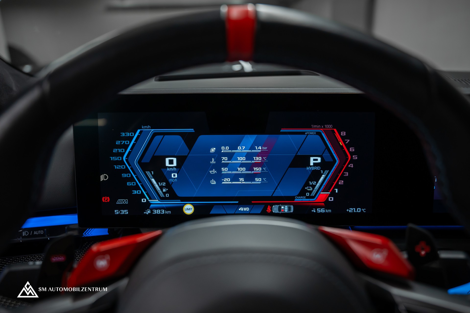 BMW M5 xDrive / CH / Carbon Exterieur & Interieur / 360° / Head-Up / Sitzbelüftung-image-37
