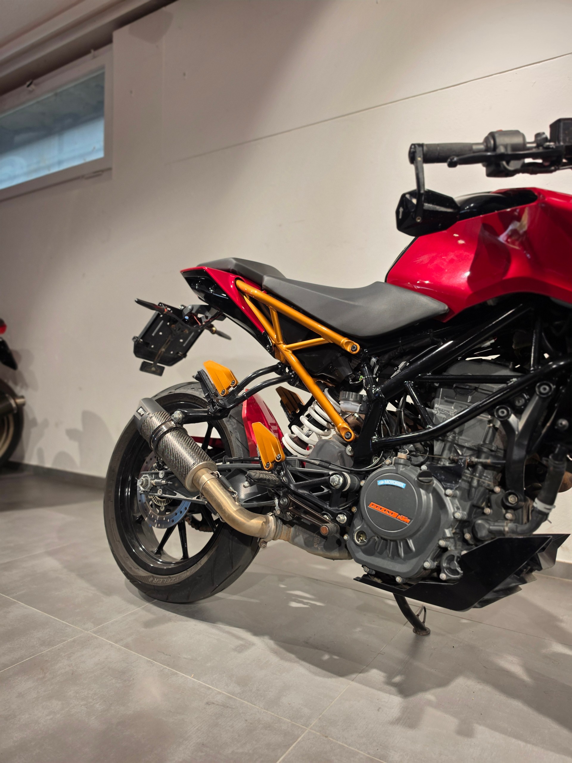 KTM 125 Duke ABS-image-2