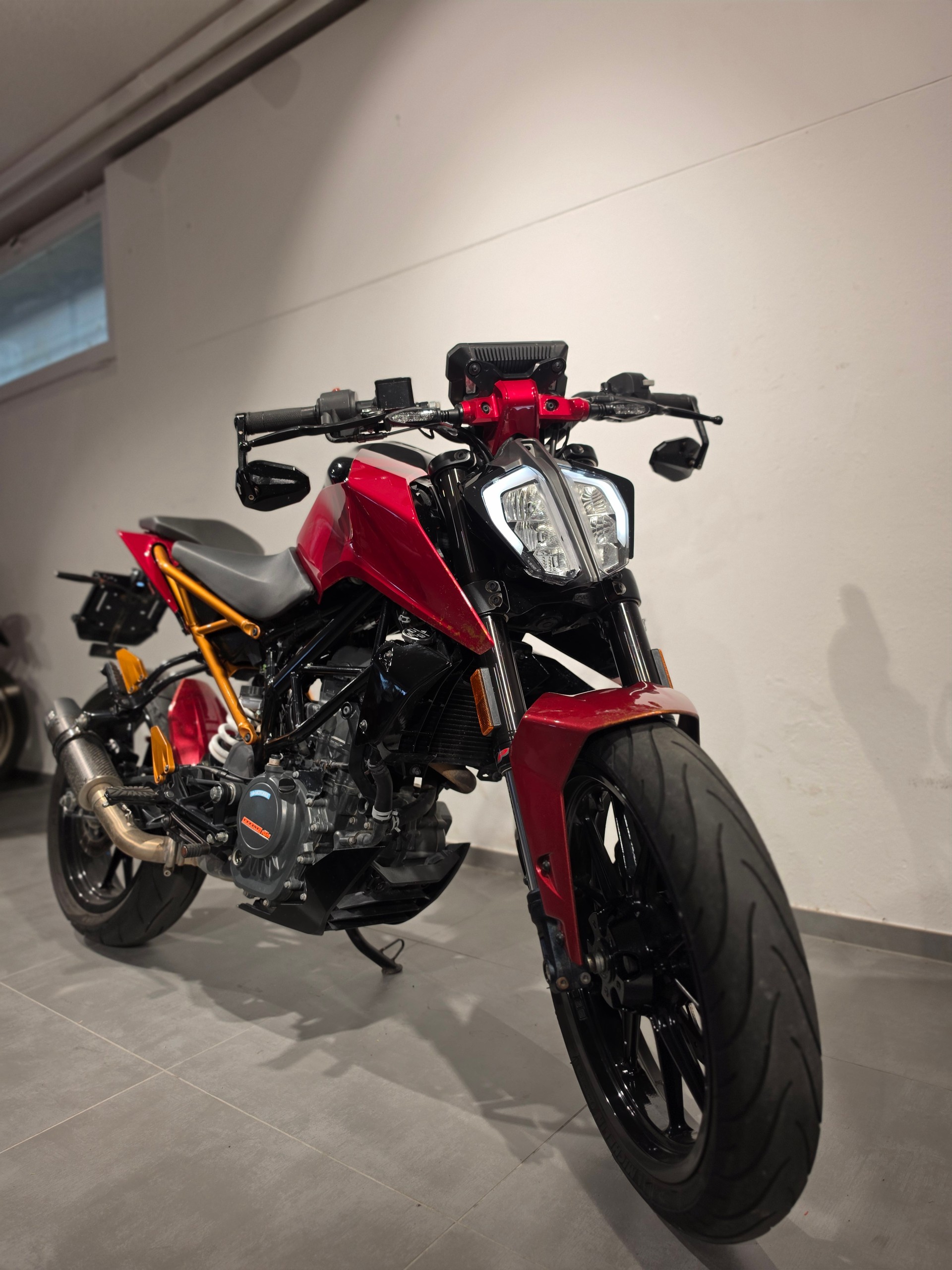 KTM 125 Duke ABS-image-1