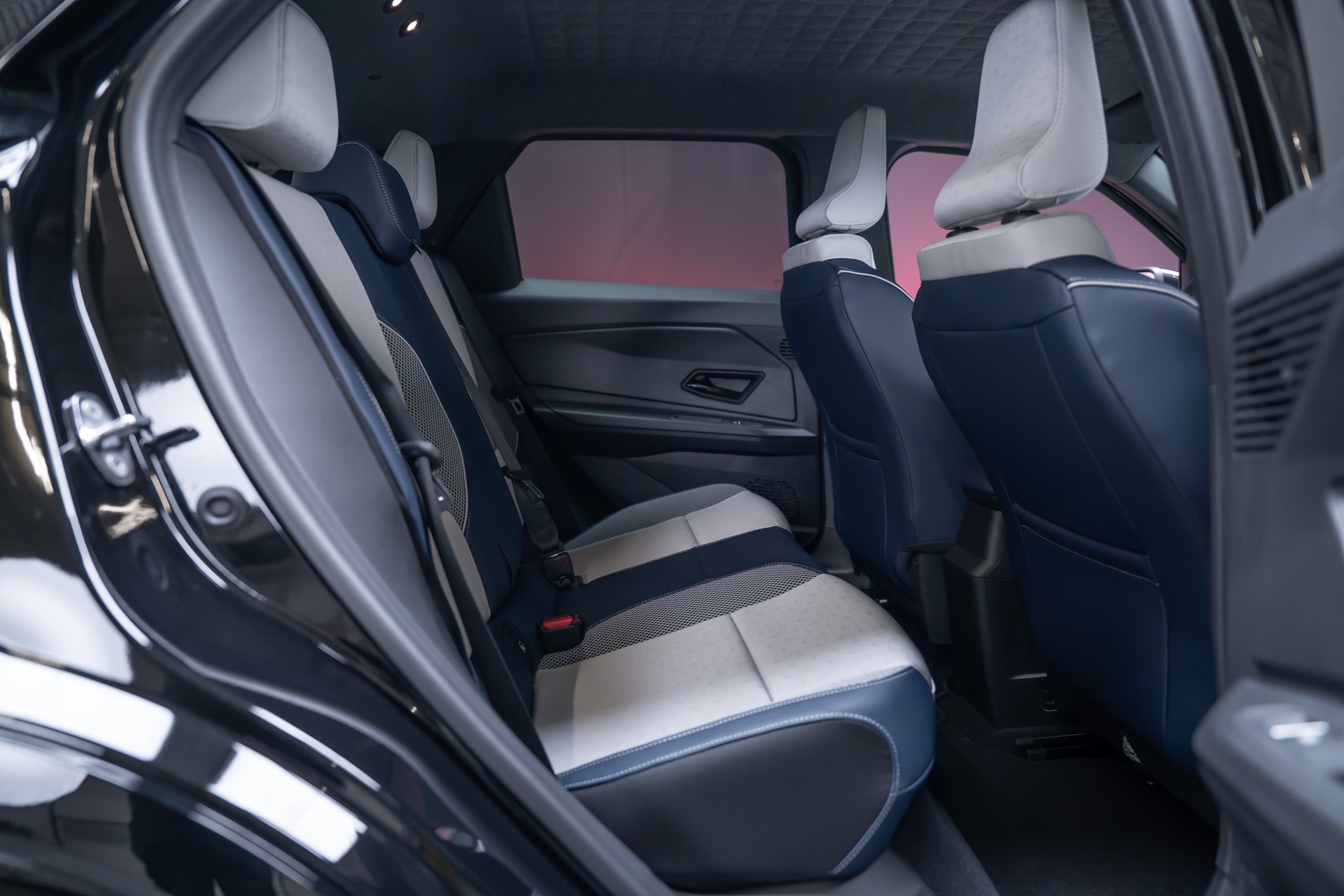 RENAULT R5 E-Tech Comfort Range Roland Garros / Rückfahrkamera / Lenkradheizung / Sitzheizung-image-18