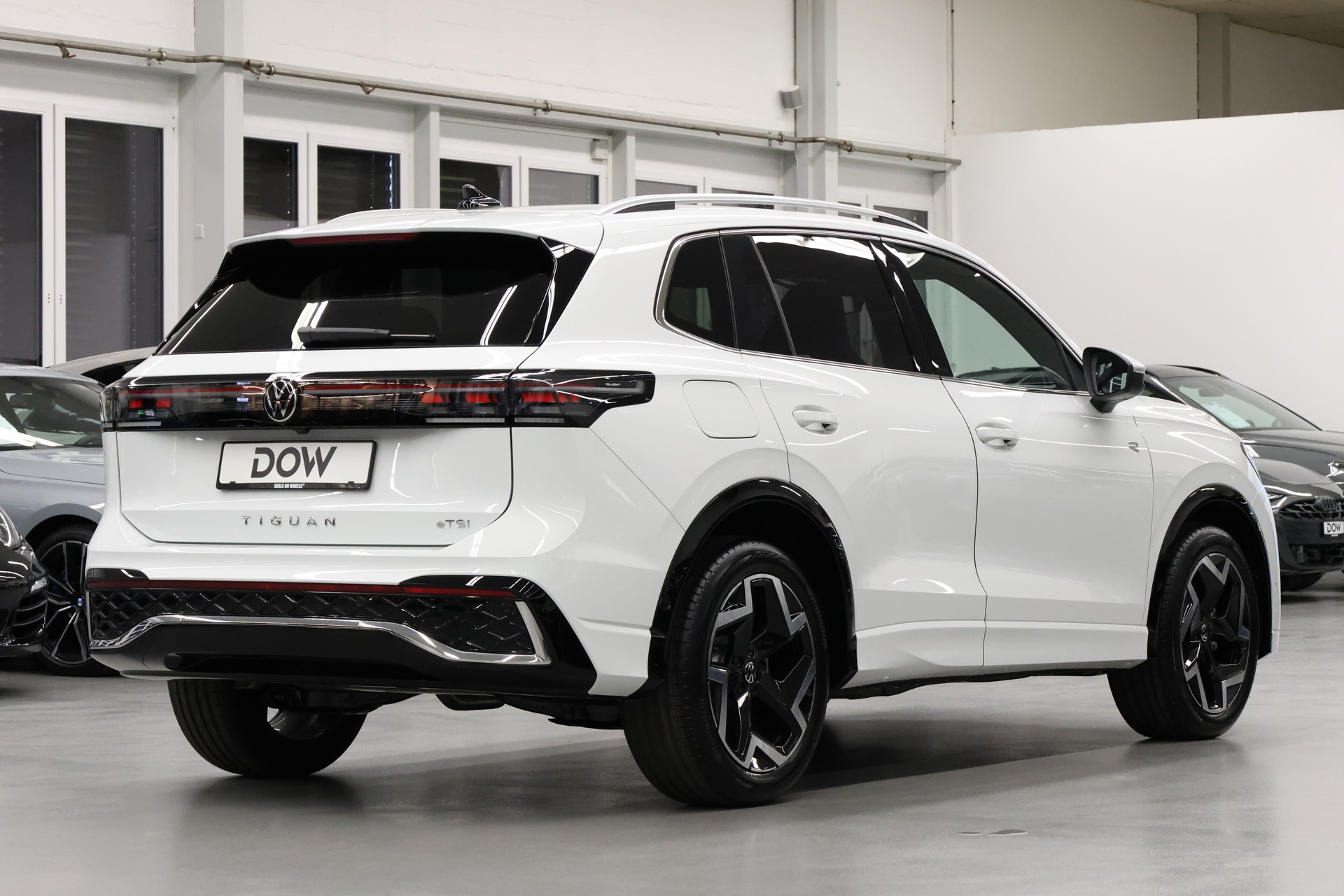 VW Tiguan 1.5 TSI R-Line DSG-image-8