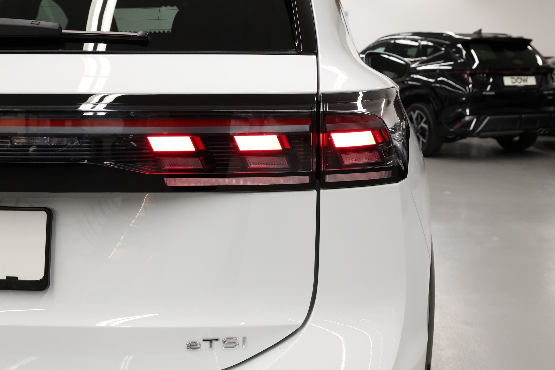 VW Tiguan 1.5 TSI R-Line DSG-image-12