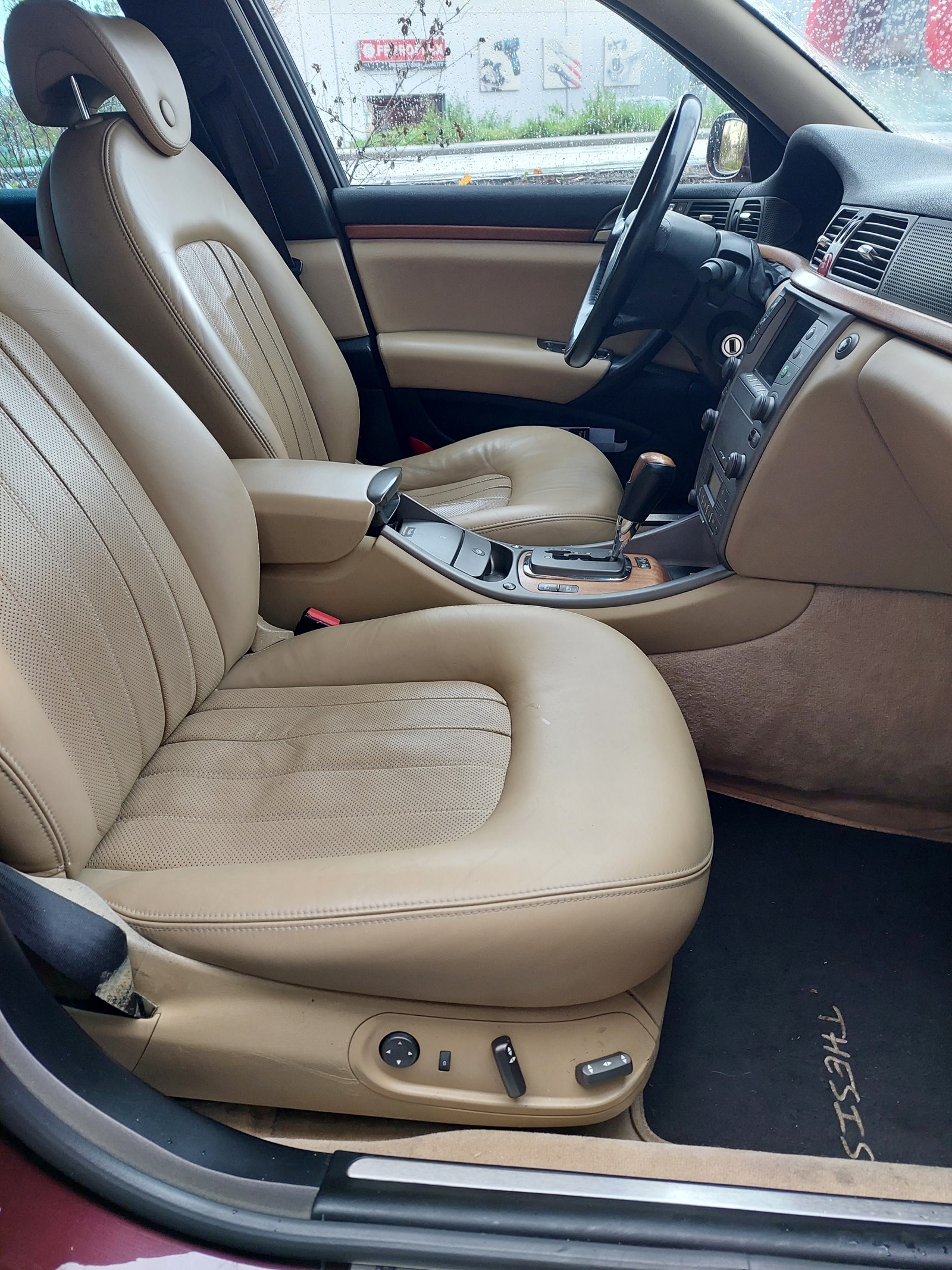 LANCIA Thesis 3.0 V6 Emblema-image-1