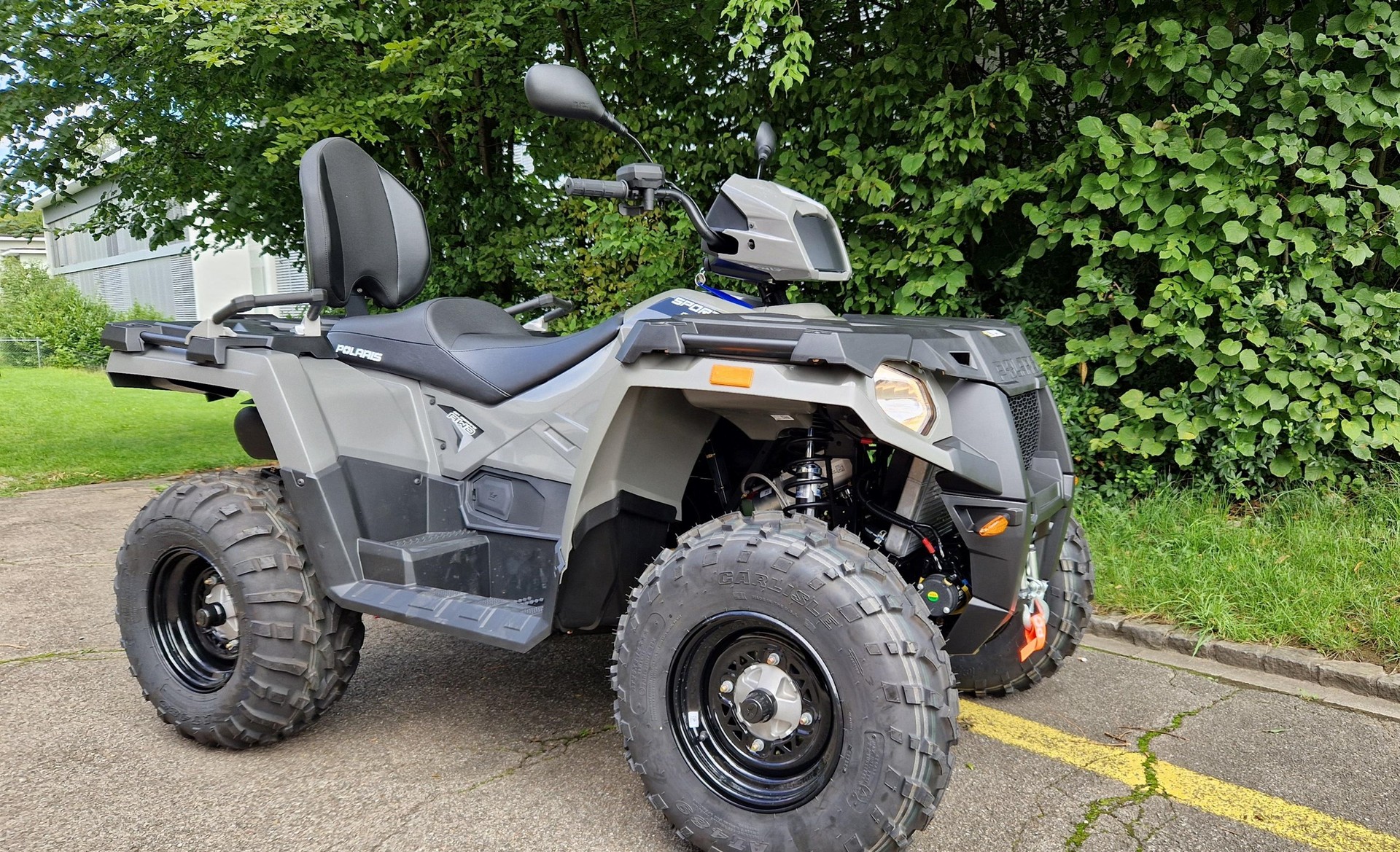 POLARIS SPORTSMAN 570 Touring 4x4-image-1