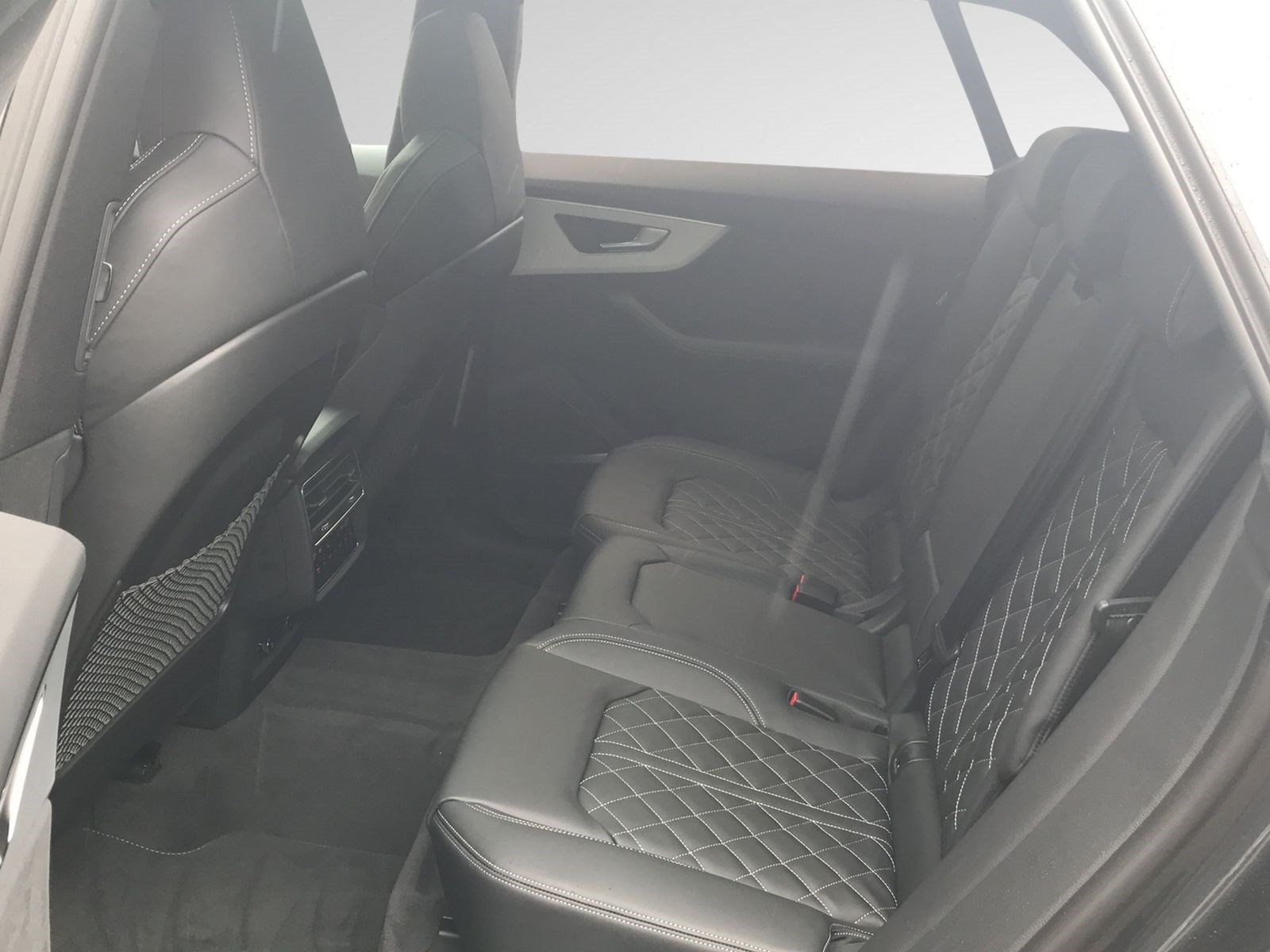 AUDI Q8 50 TDI quattro tiptronic-image-11