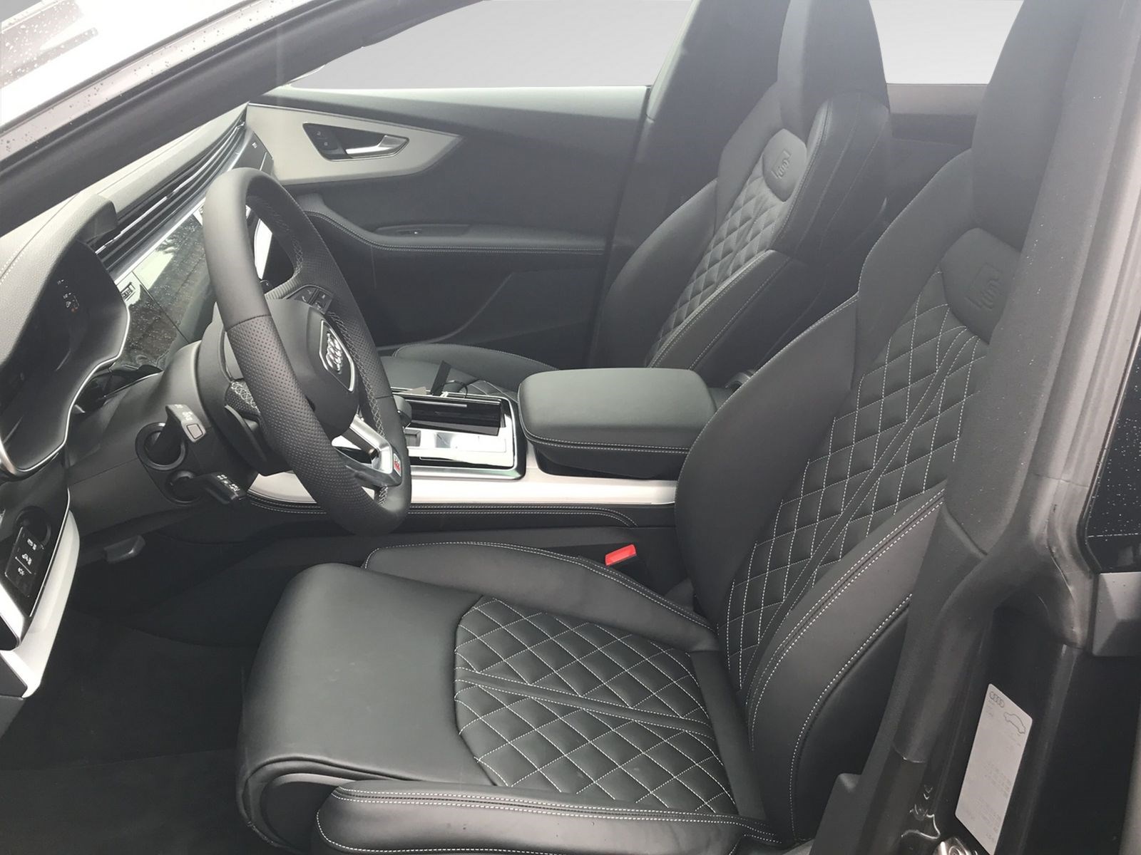 AUDI Q8 50 TDI quattro tiptronic-image-13