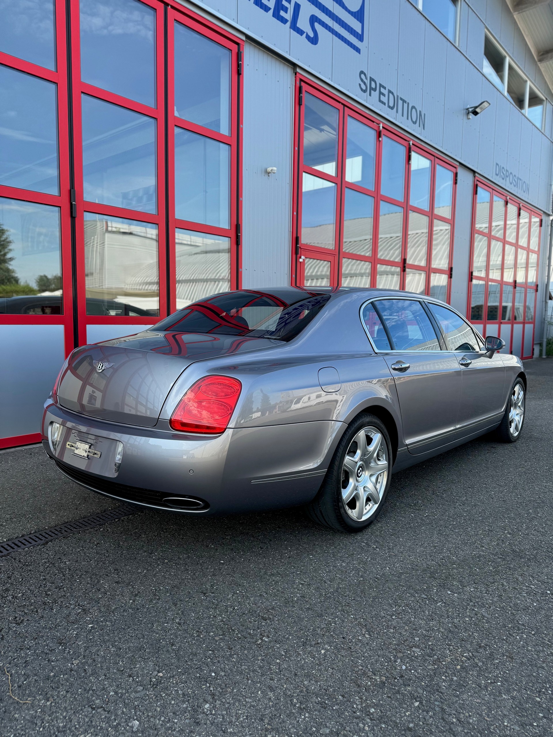 BENTLEY Continental Flying Spur 6.0-image-10