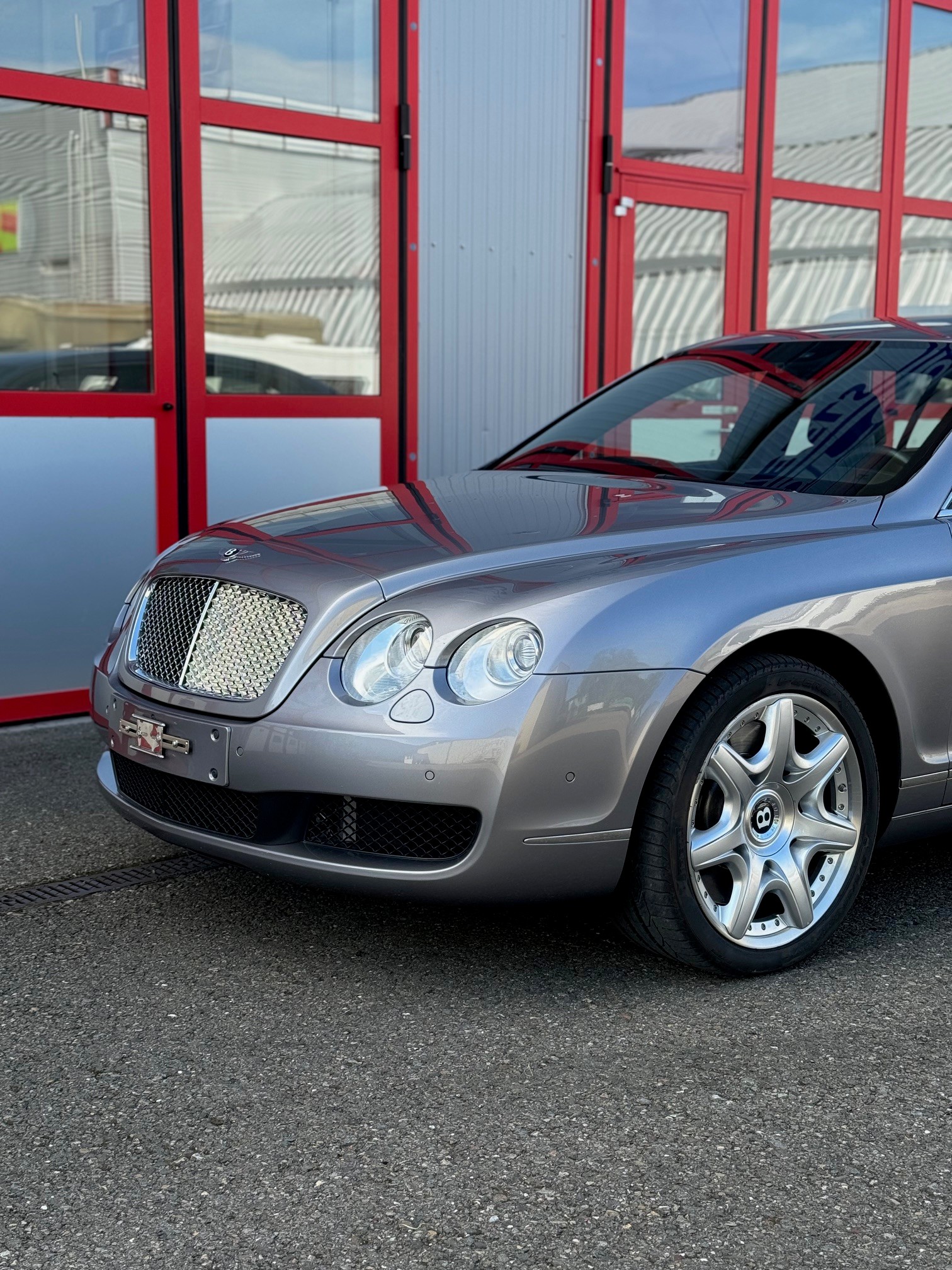 BENTLEY Continental Flying Spur 6.0-showroom-element-3