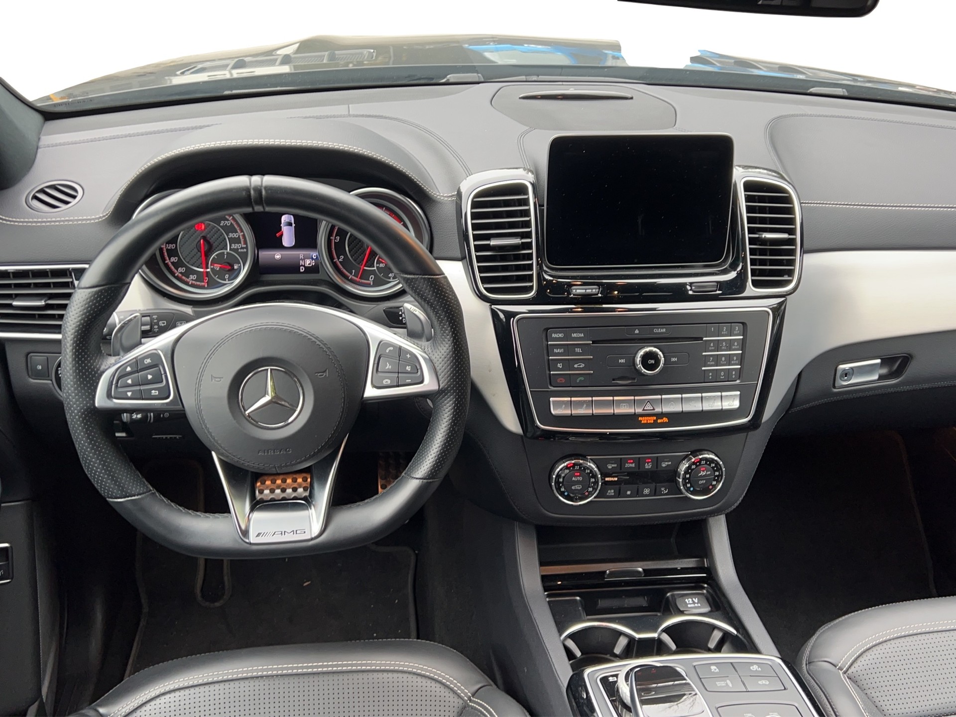 MERCEDES-BENZ GLS 63 AMG 4Matic Speedshift Plus 7G-Tronic-image-11