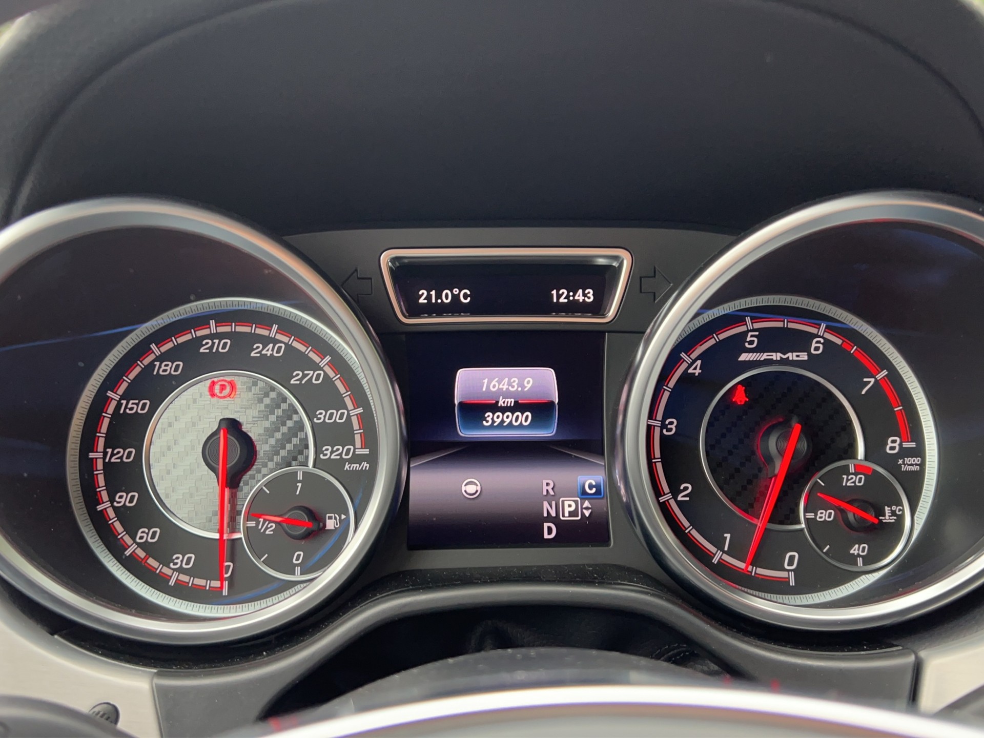 MERCEDES-BENZ GLS 63 AMG 4Matic Speedshift Plus 7G-Tronic-image-10