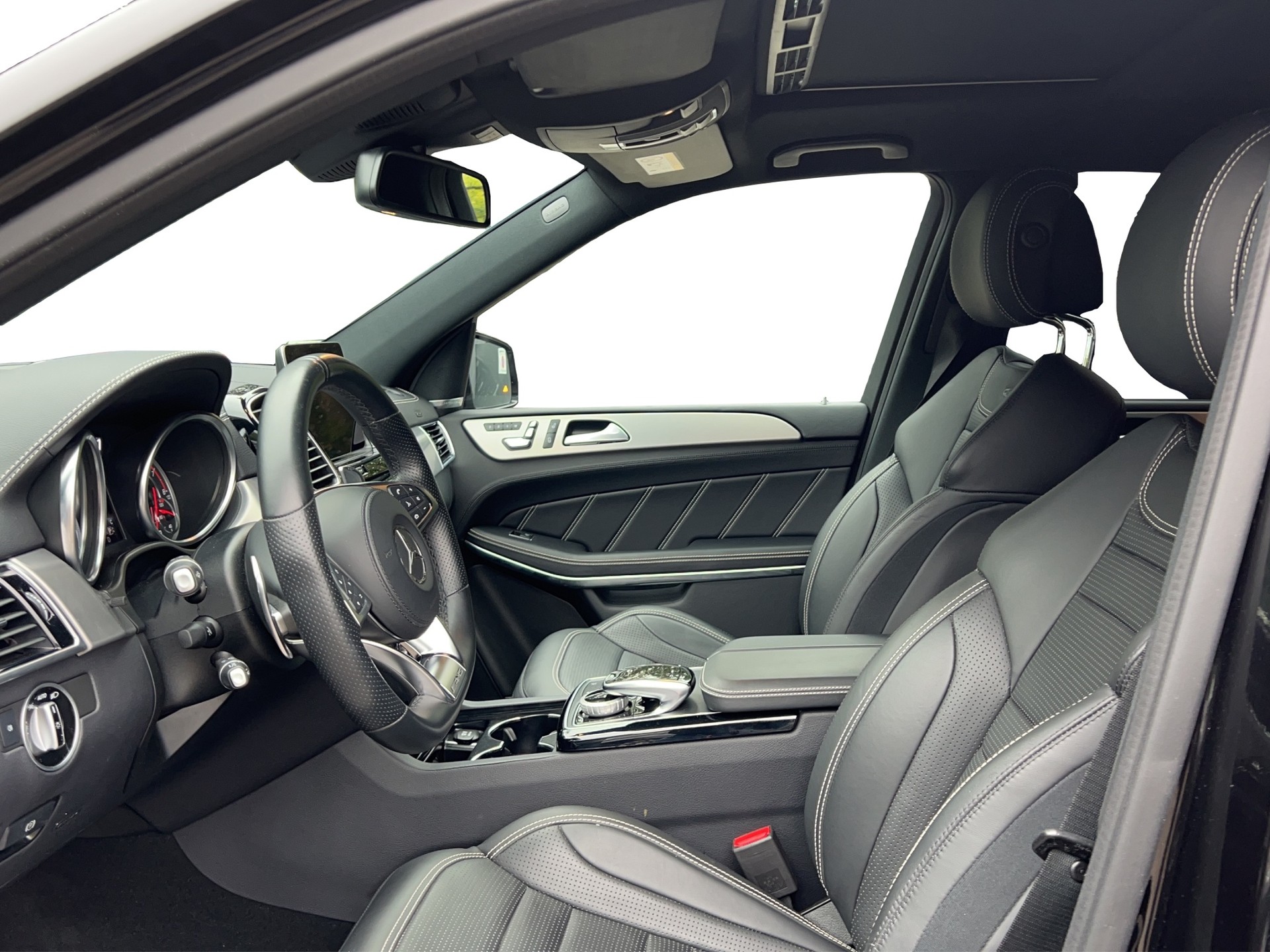 MERCEDES-BENZ GLS 63 AMG 4Matic Speedshift Plus 7G-Tronic-image-7
