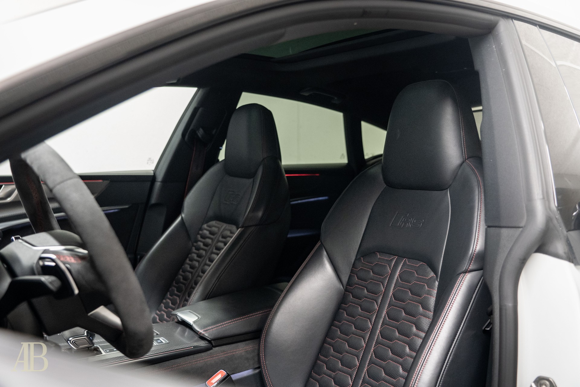 AUDI RS7 Sportback MHEV-image-11