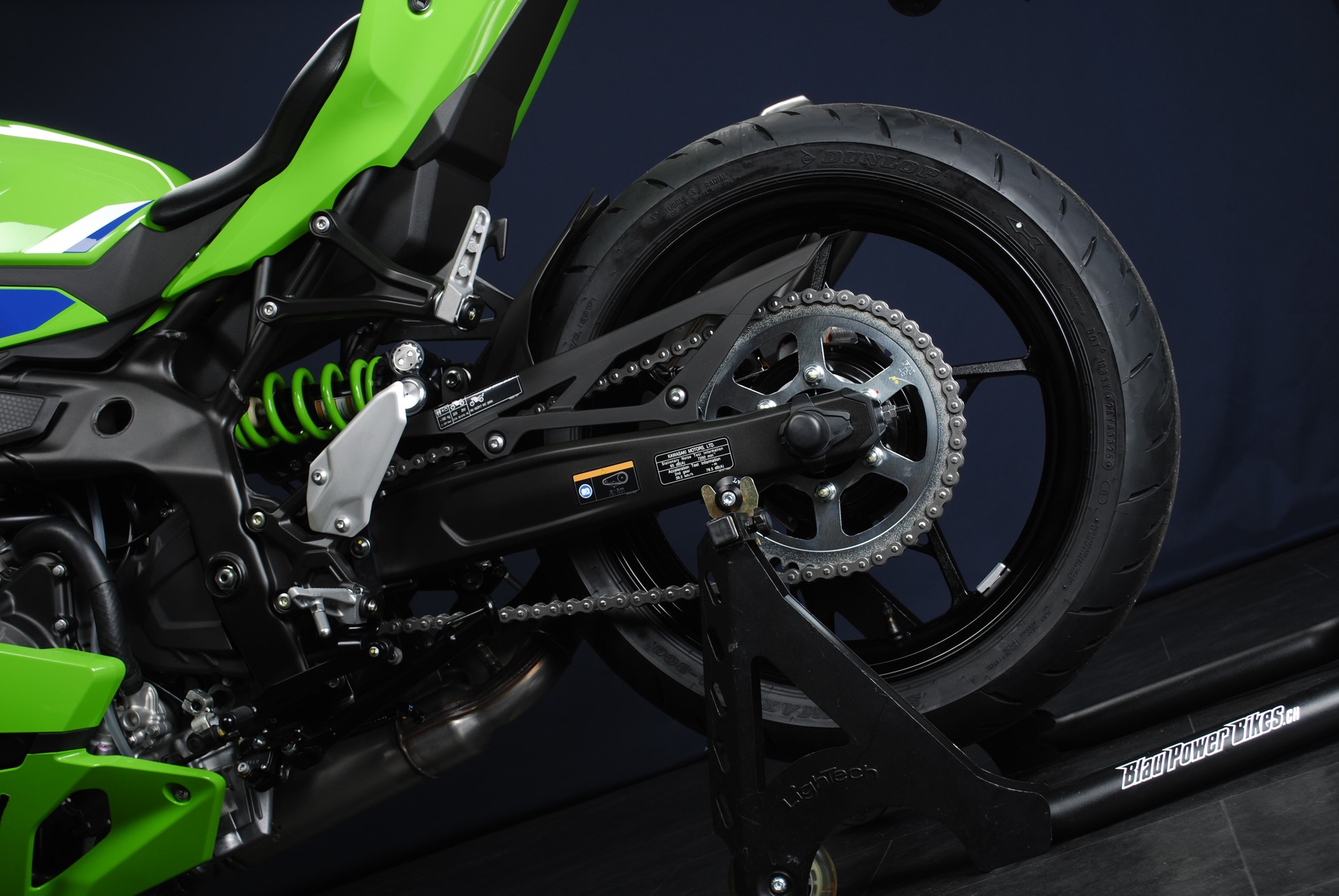 KAWASAKI Ninja ZX-4RR (35 kW) MY26-image-12