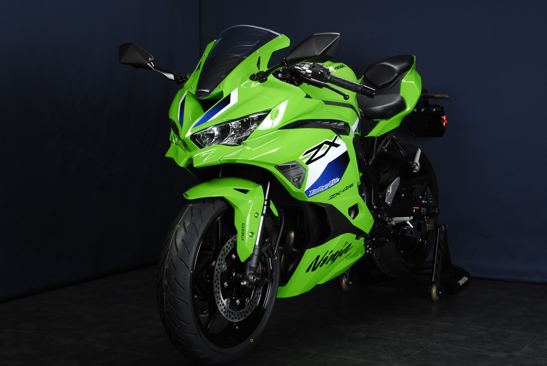 KAWASAKI Ninja ZX-4RR (35 kW) MY26-image-7
