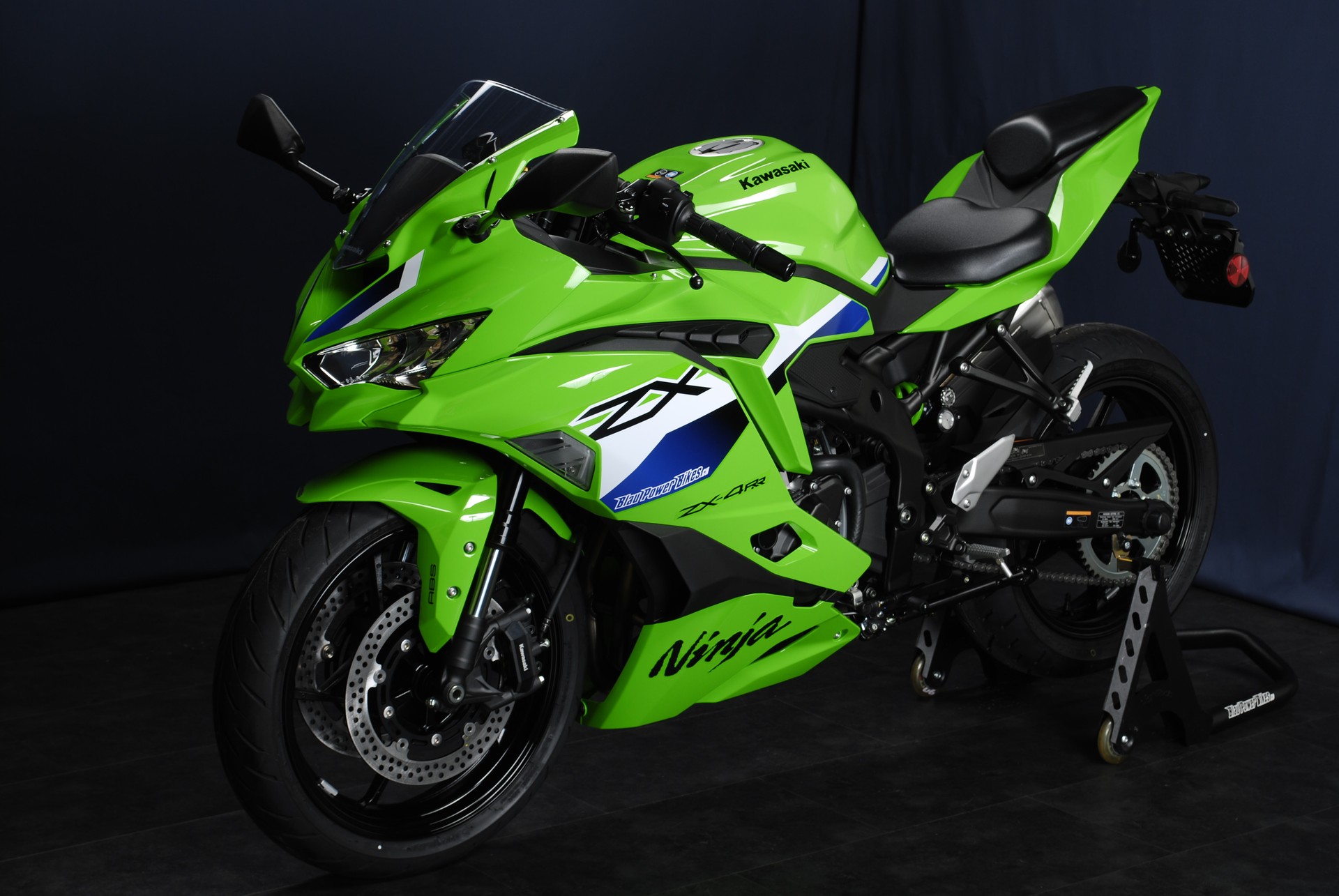 KAWASAKI Ninja ZX-4RR (35 kW) MY26-image-10