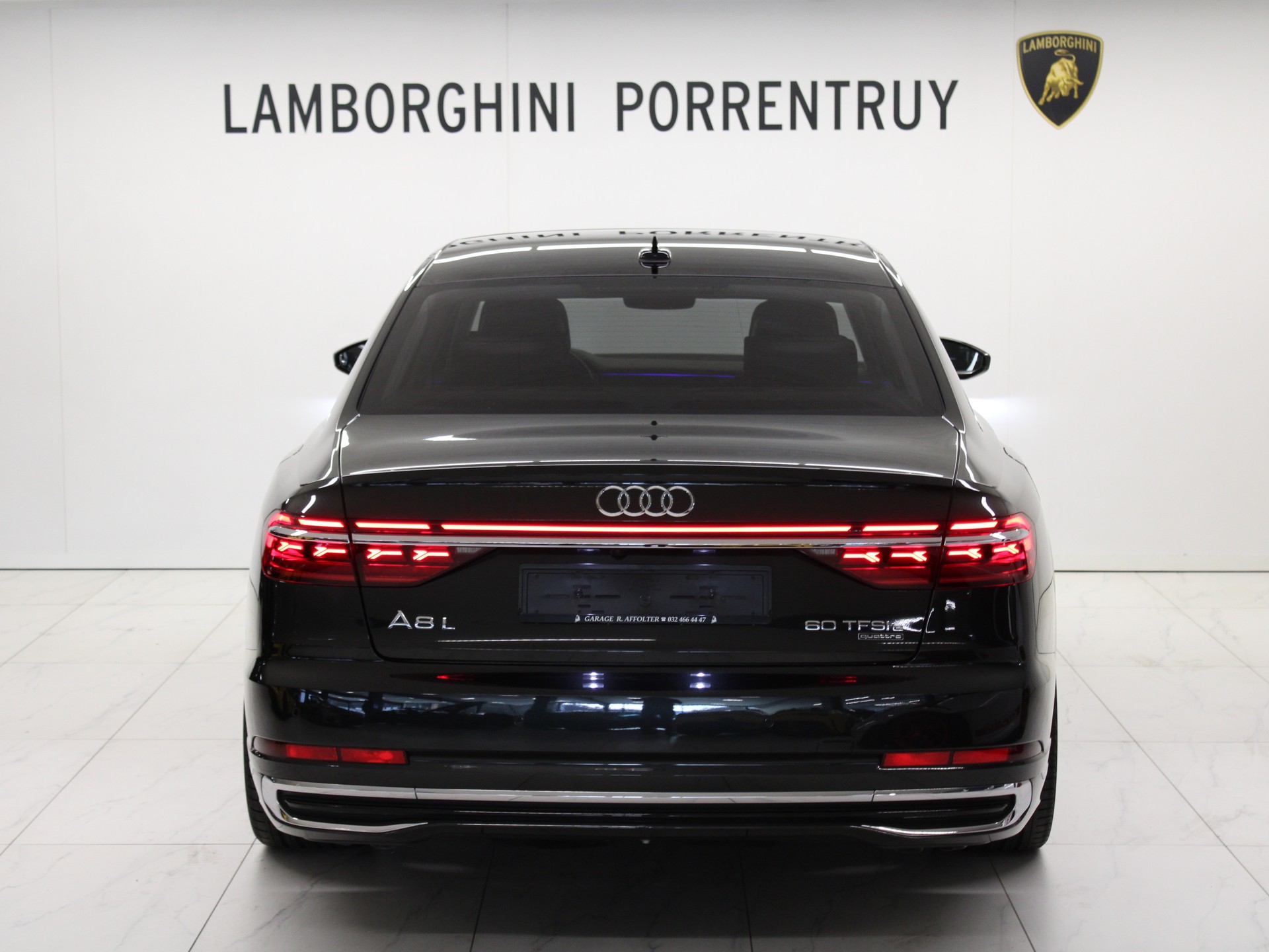 AUDI A8 60 L TFSI e quattro tiptronic-image-3