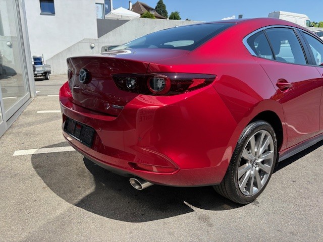 MAZDA 3 Sedan 2.0 186 Exclusive-Line-image-4