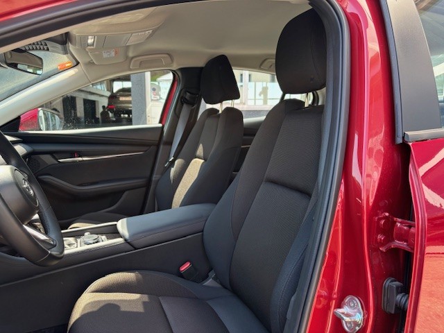 MAZDA 3 Sedan 2.0 186 Exclusive-Line-image-10