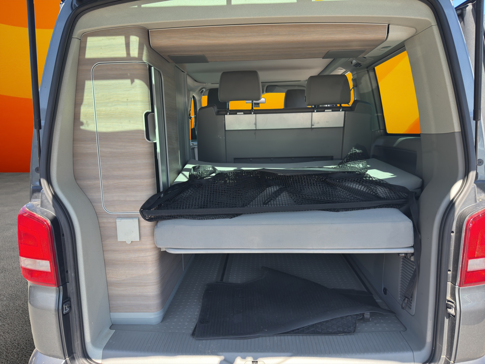 VW T5 California 2.0 TDI Comfortline Last Edition 4Motion-image-12
