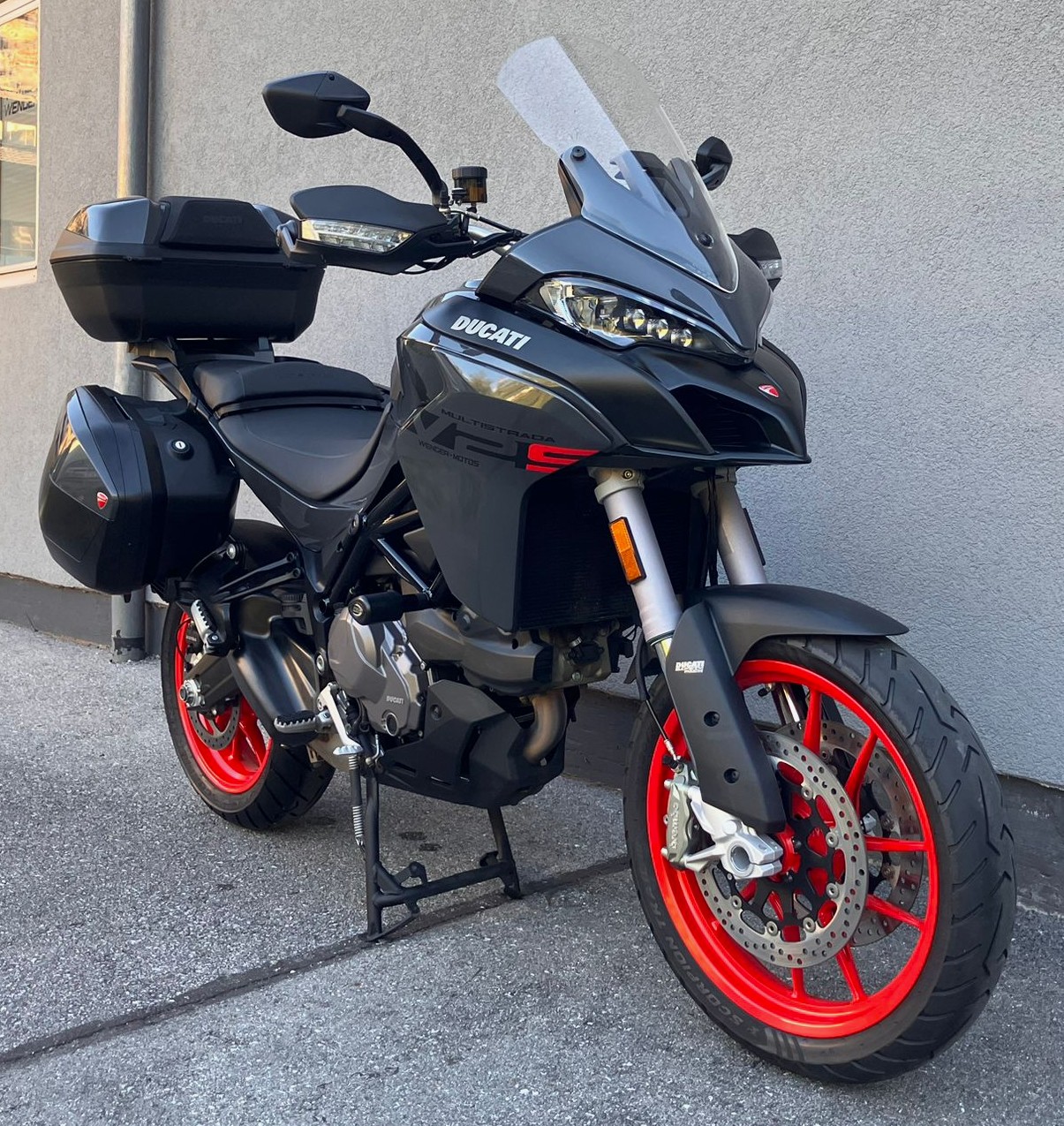 DUCATI Multistrada V2 S Touring-image-1