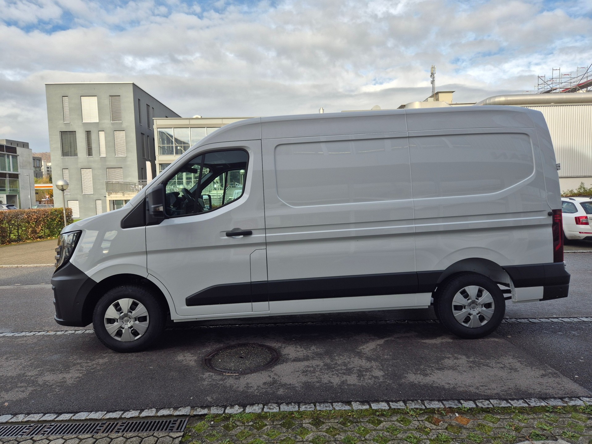 NISSAN Interstar dCi 150 3.5 L2H2 N-Connecta-image-1