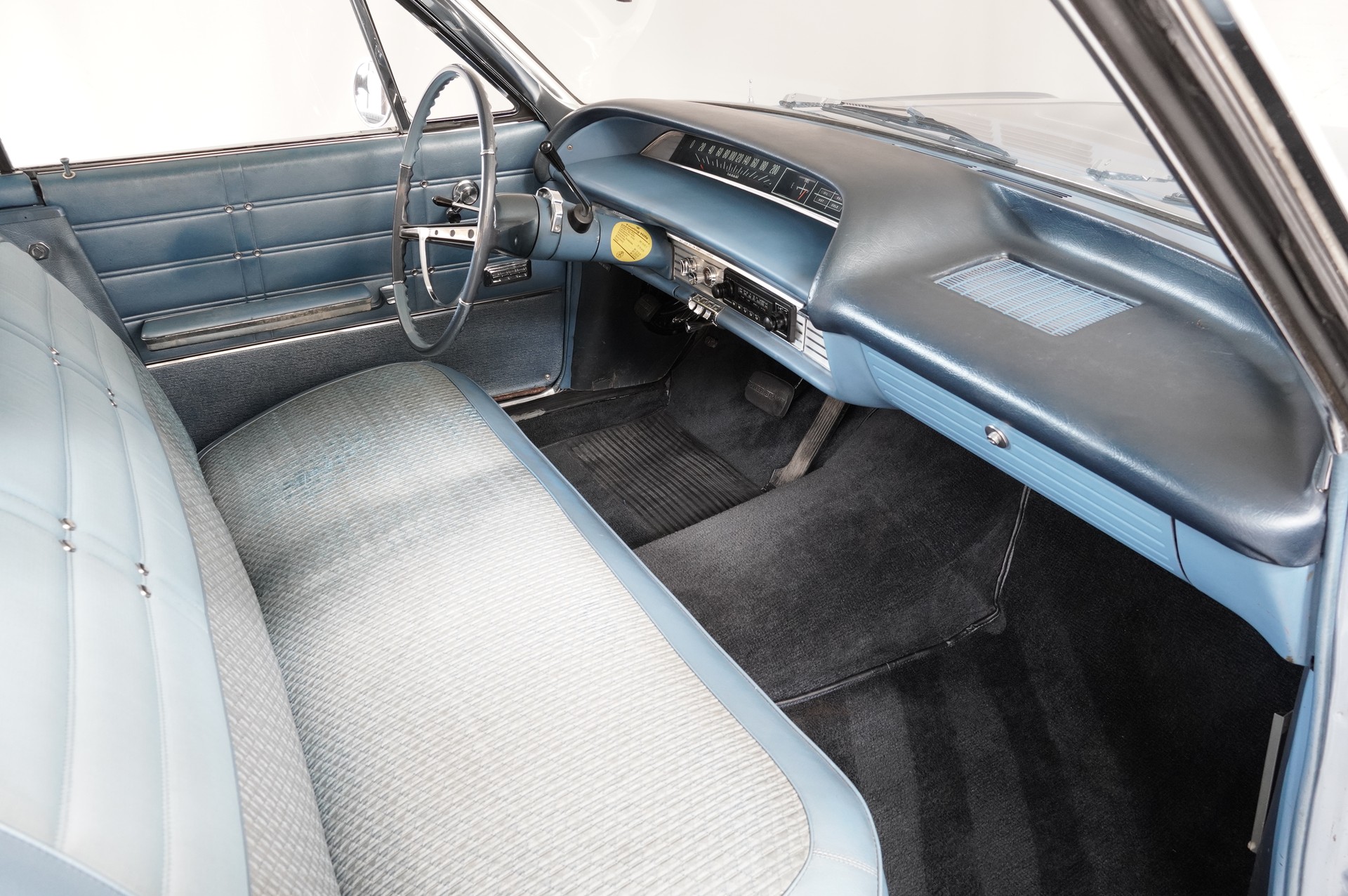 CHEVROLET Impala-image-10