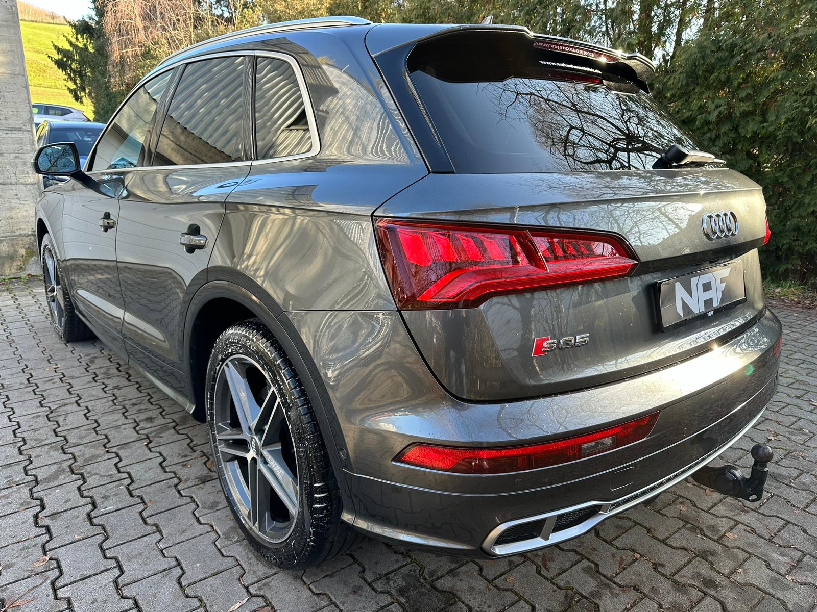 AUDI SQ5 TDI quattro tiptronic-showroom-element-2