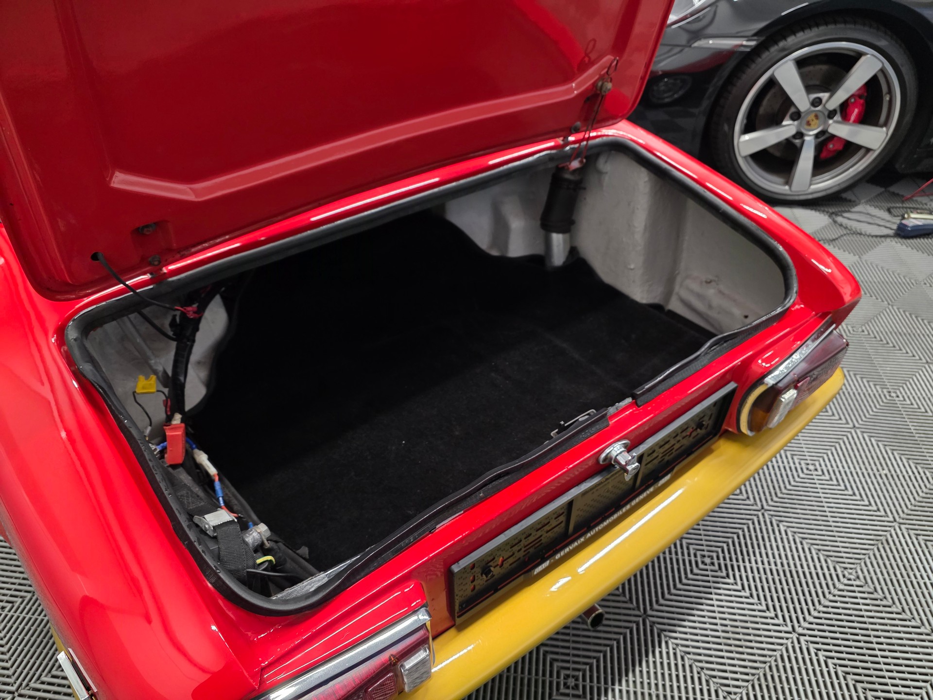 LOTUS ELAN-image-14