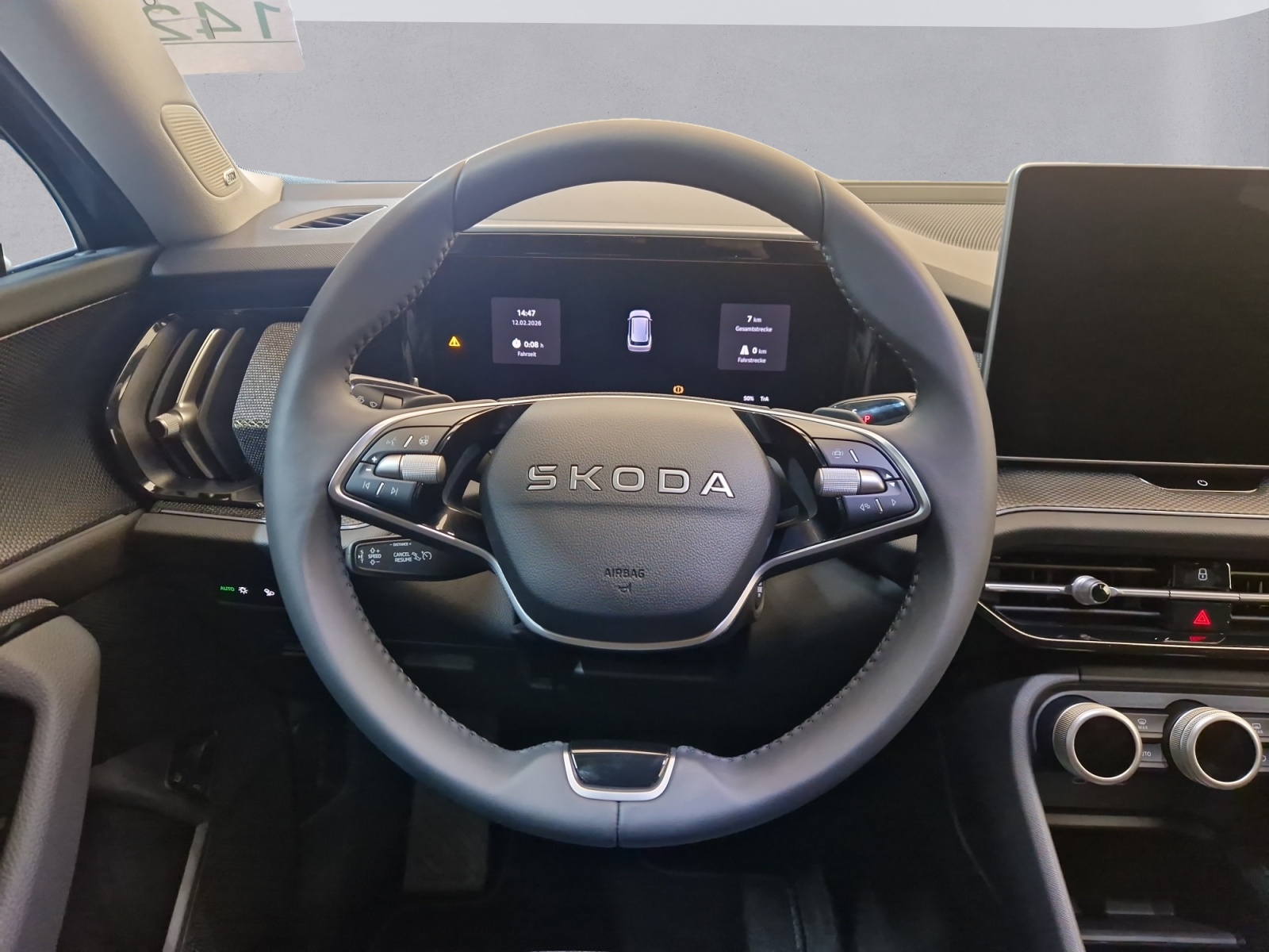 SKODA Kodiaq 1.5 TSI PHEV Dynamic-image-11