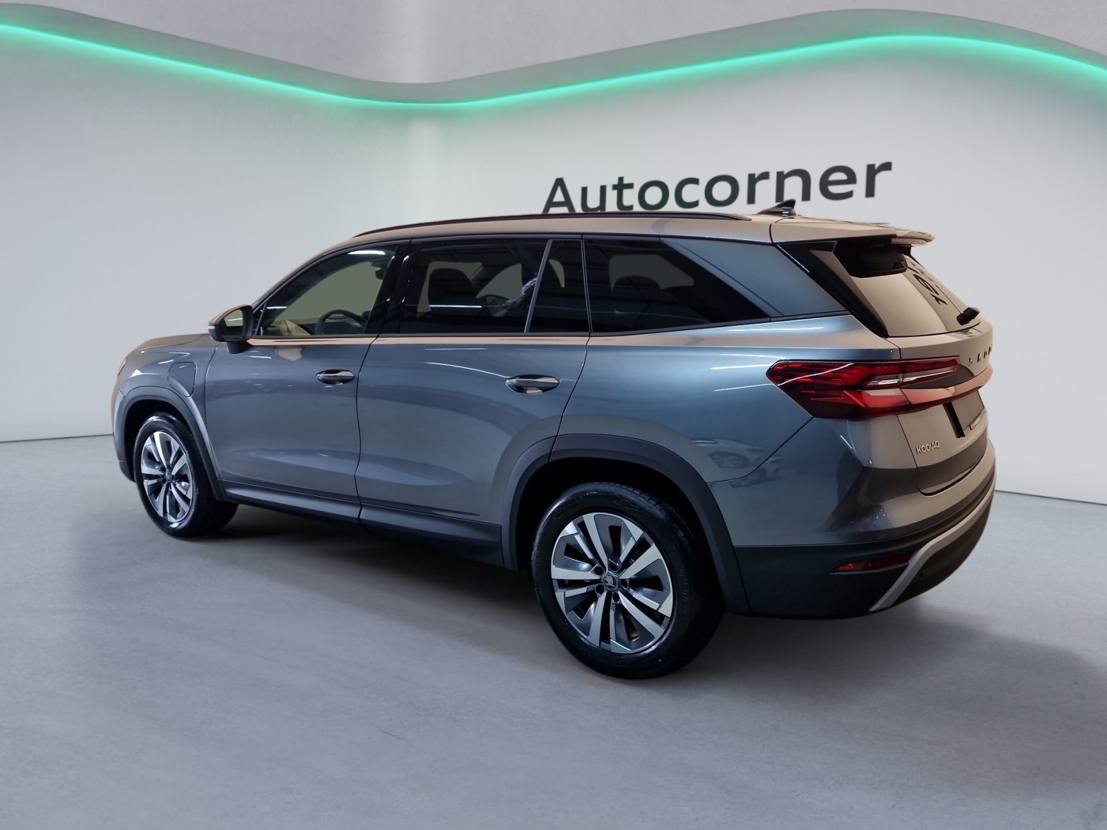 SKODA Kodiaq 1.5 TSI PHEV Dynamic-showroom-element-2