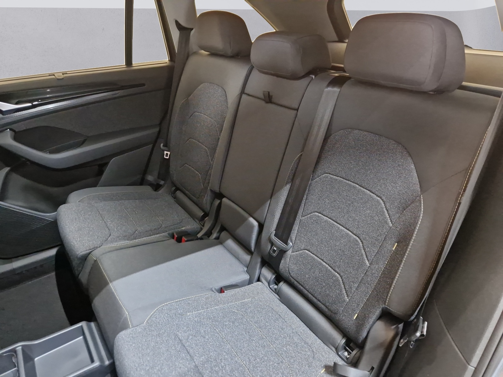 SKODA Kodiaq 1.5 TSI PHEV Dynamic-image-12