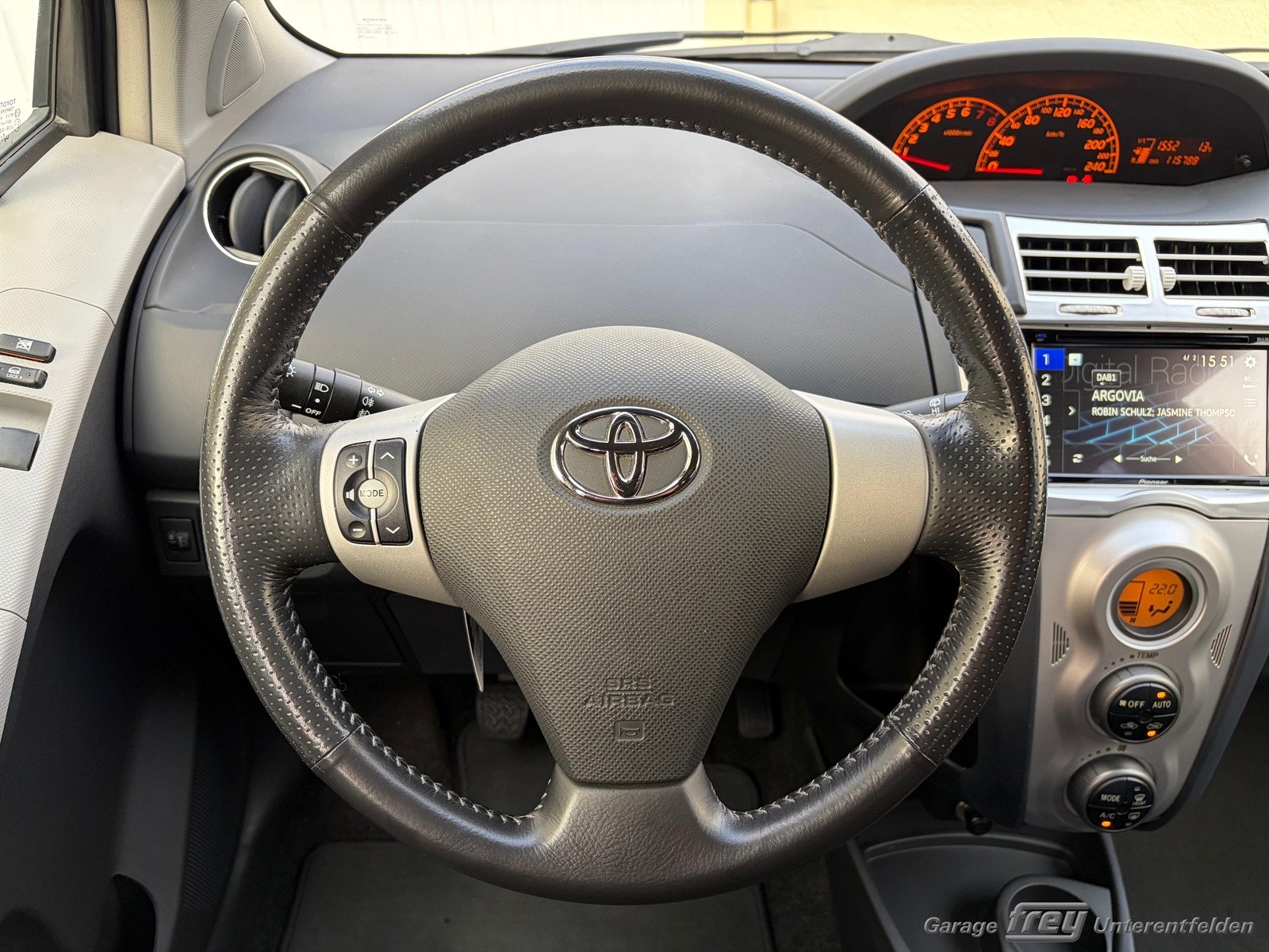 TOYOTA Yaris 1.8 TS-image-9