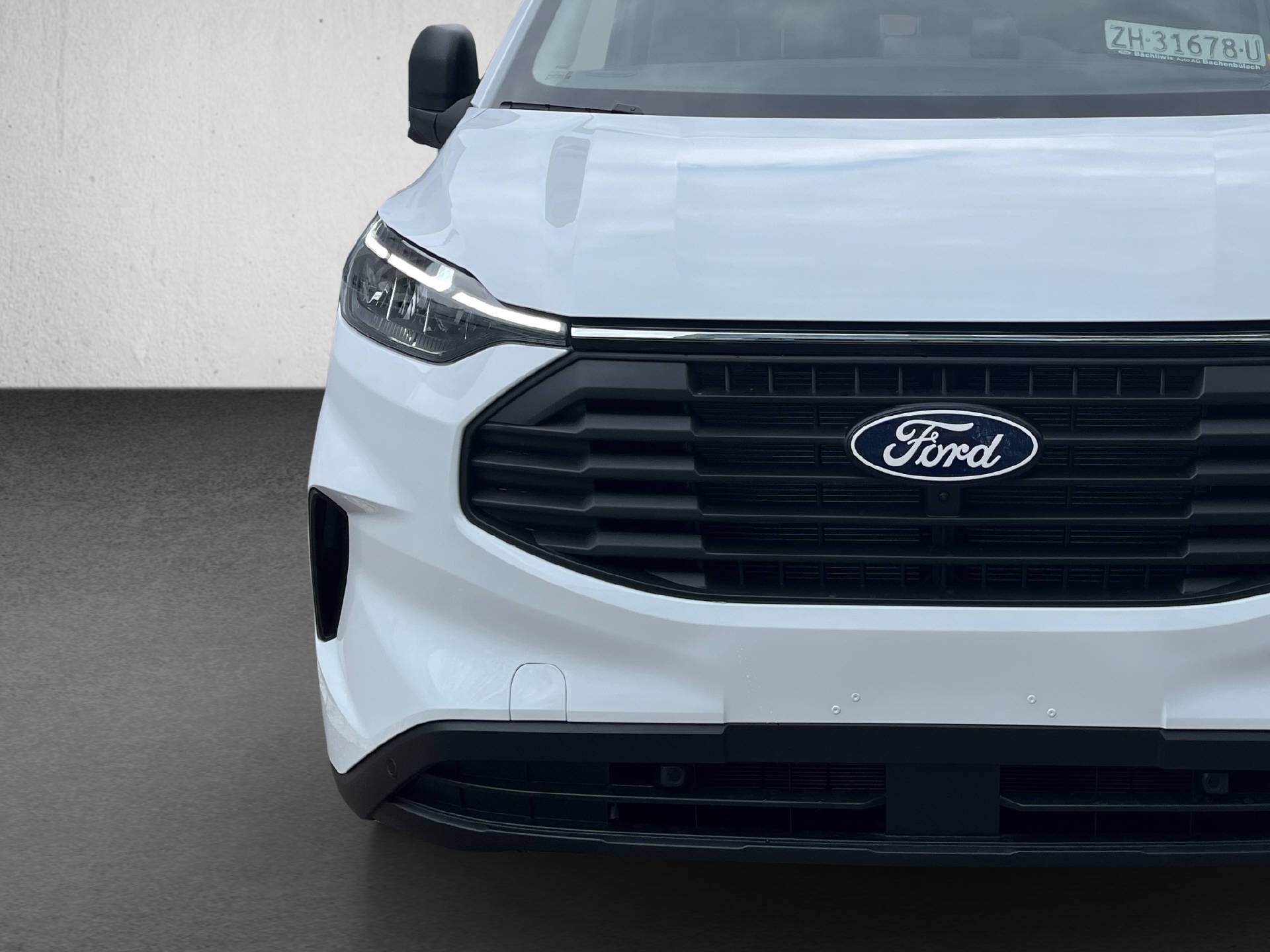 FORD Transit Custom Van 320 L1 2.0 EcoBlue 136 Trend-image-8