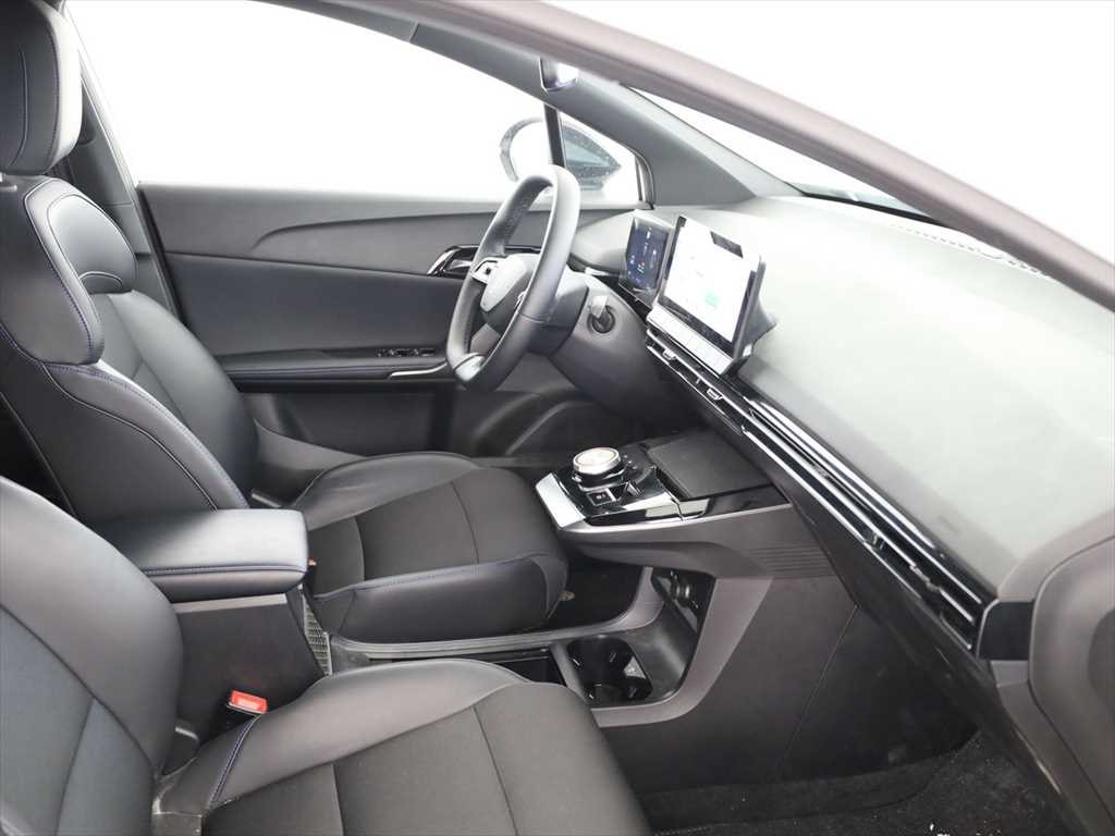MG MG 4 64kWh Luxury-image-6