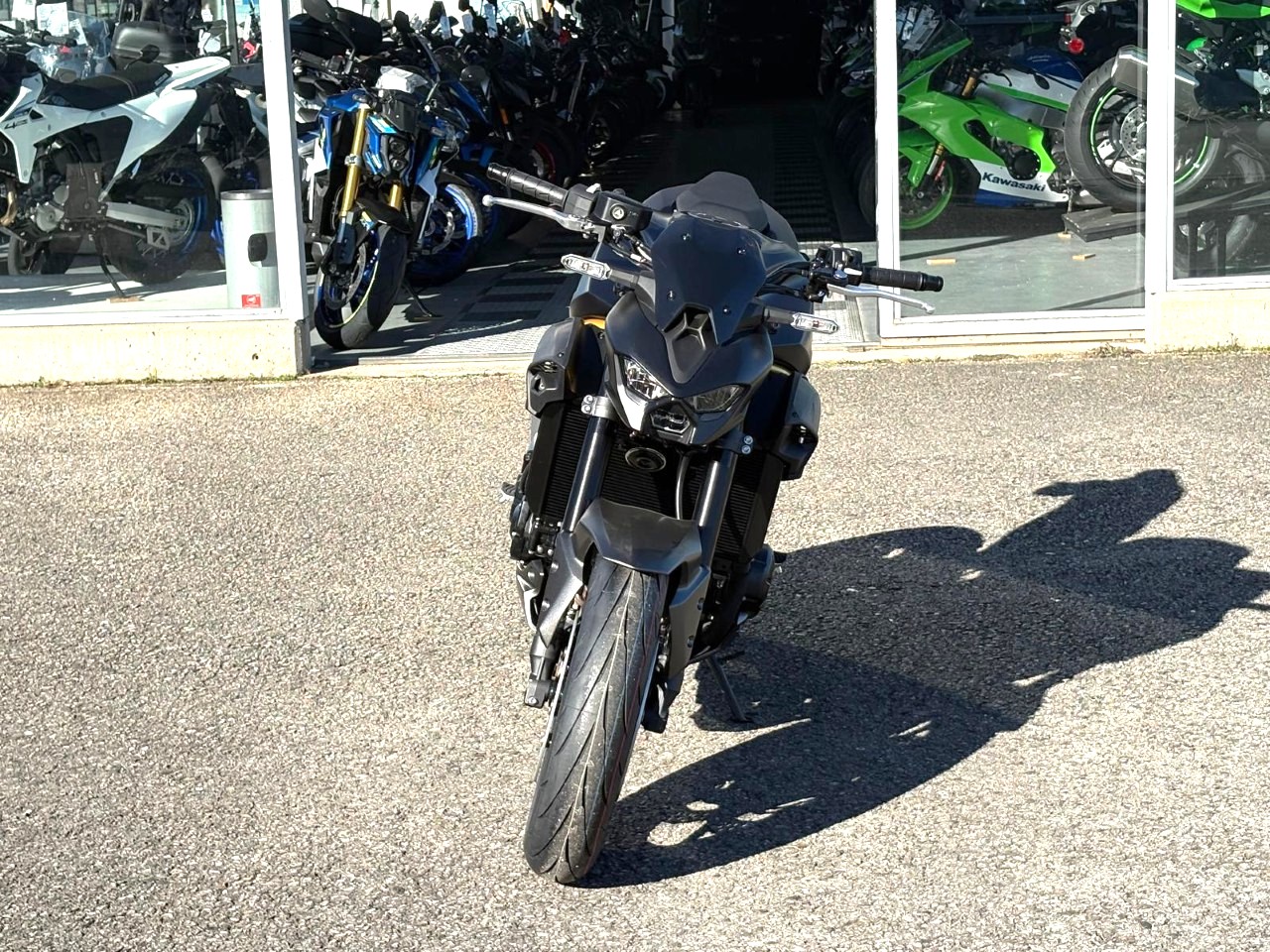 KAWASAKI Z 900-image-1